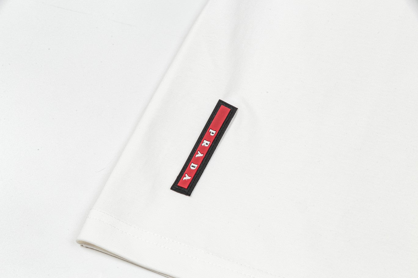 LuxluxHouse Best Quality Clothes T-shirt Prada