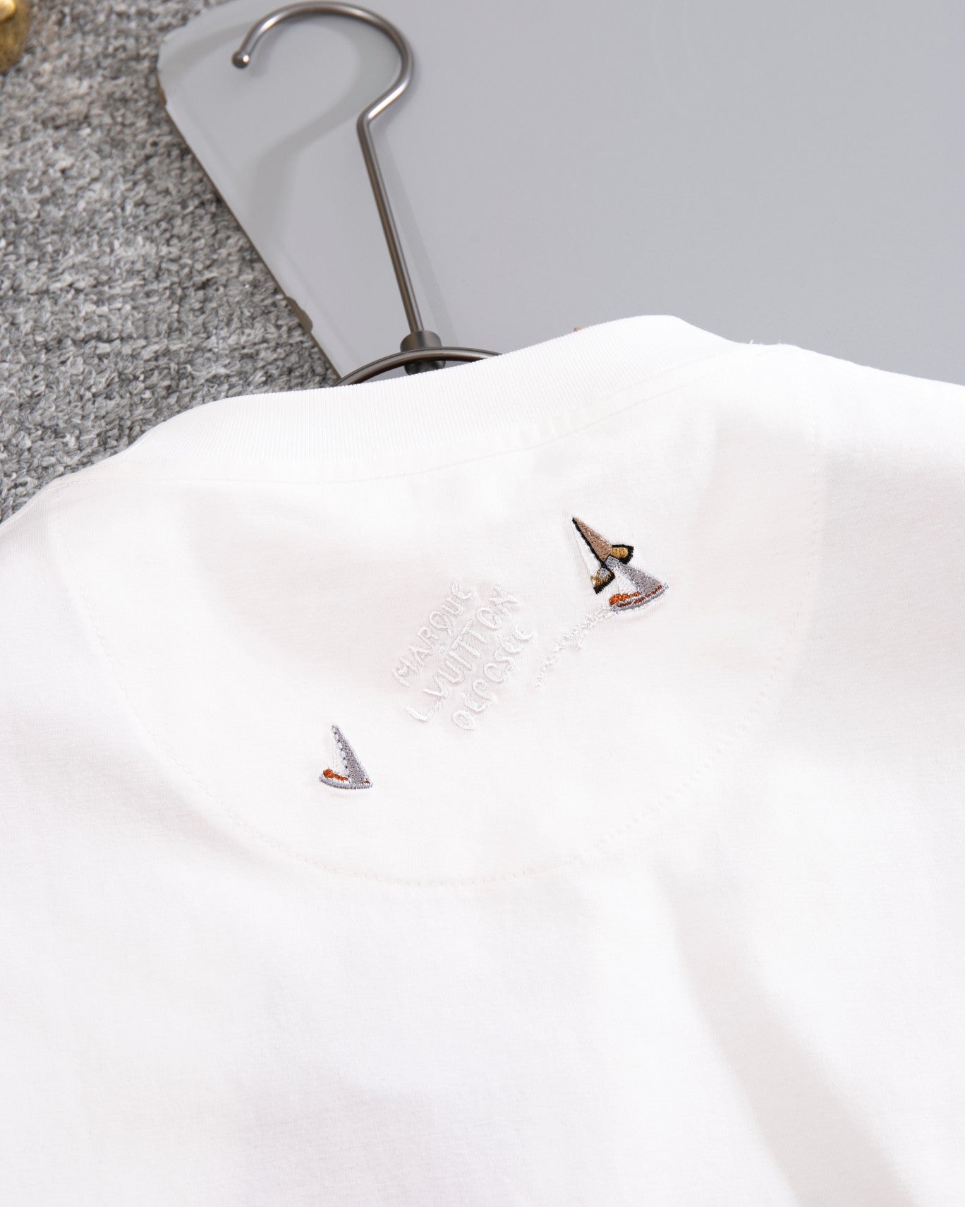 LuxluxHouse Best Quality Clothes T-shirt Louis Vuitton