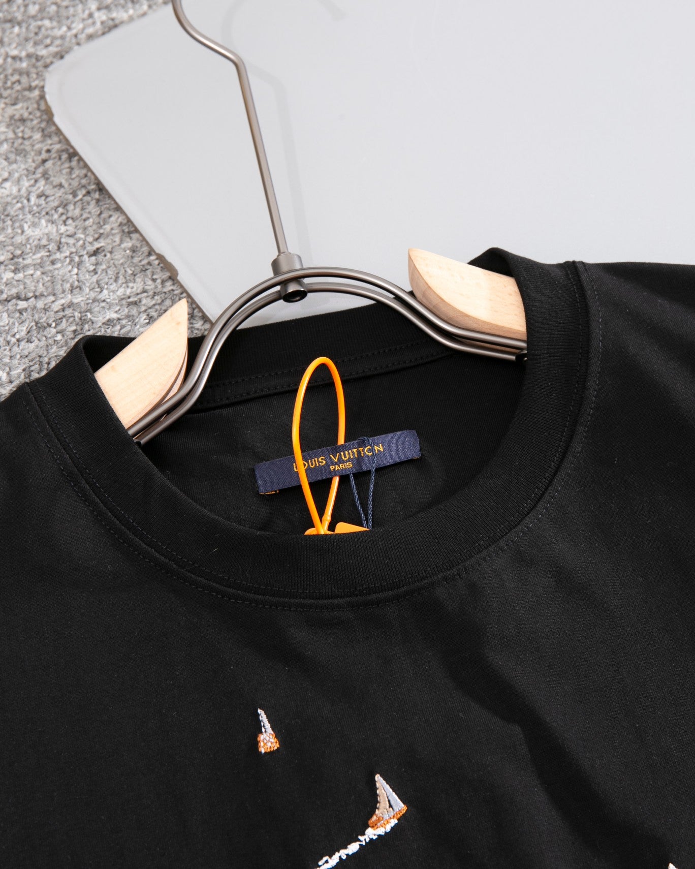 LuxluxHouse Best Quality Clothes T-shirt Louis Vuitton