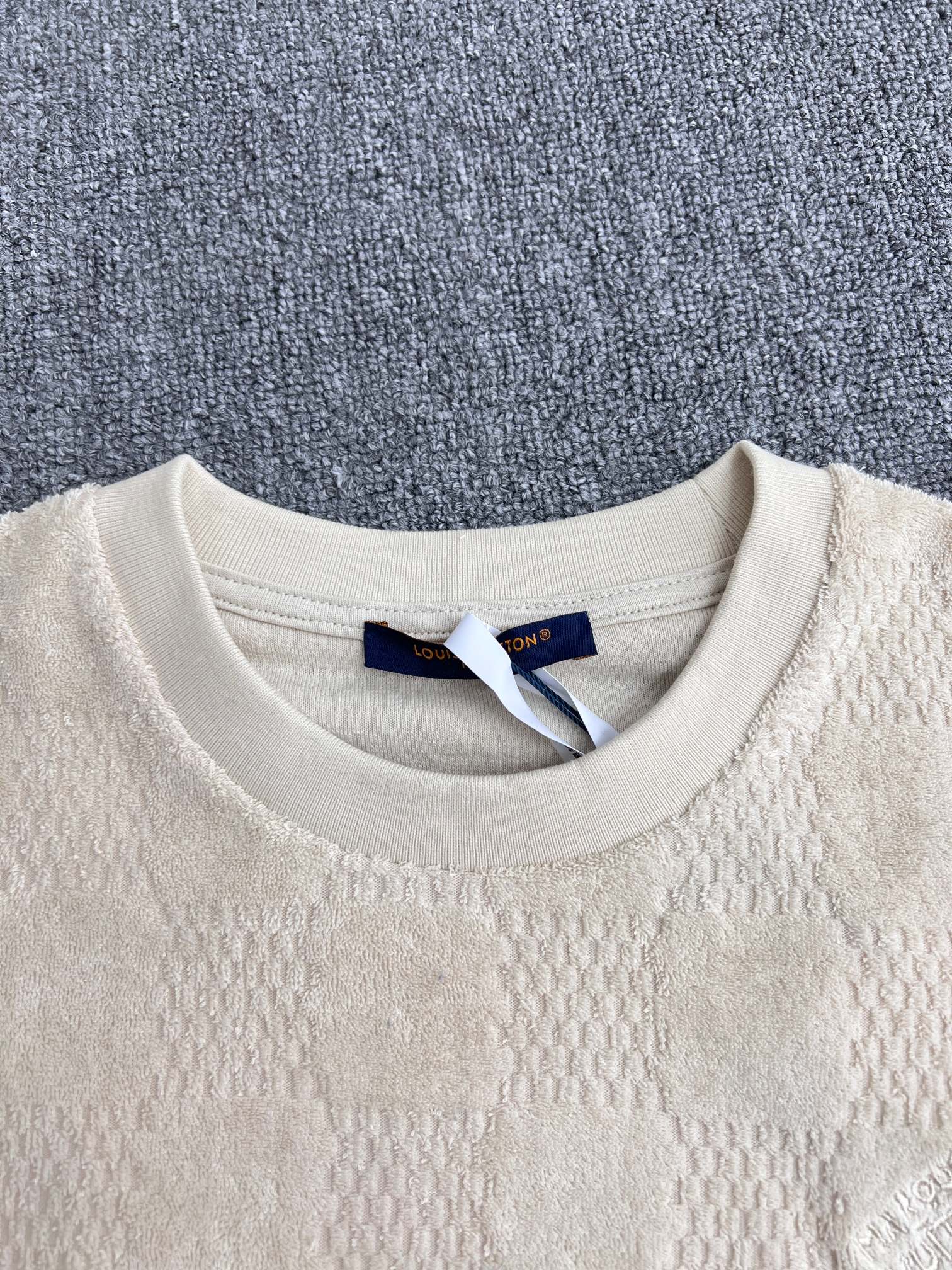 LuxluxHouse Best Quality Clothes T-shirt Louis Vuitton