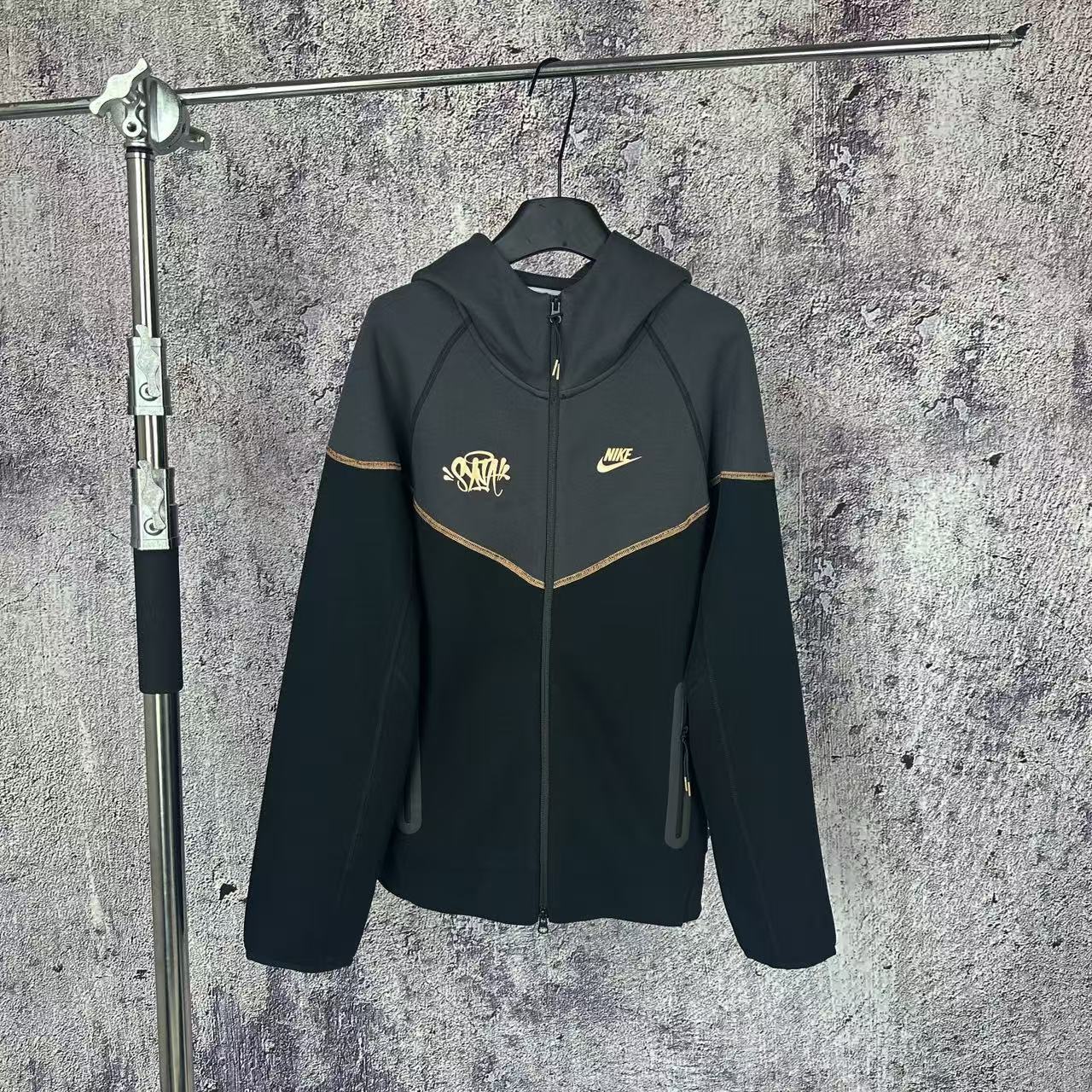 LuxluxHouse Best Quality Clothes Nike & Adidas Coats & Jackets