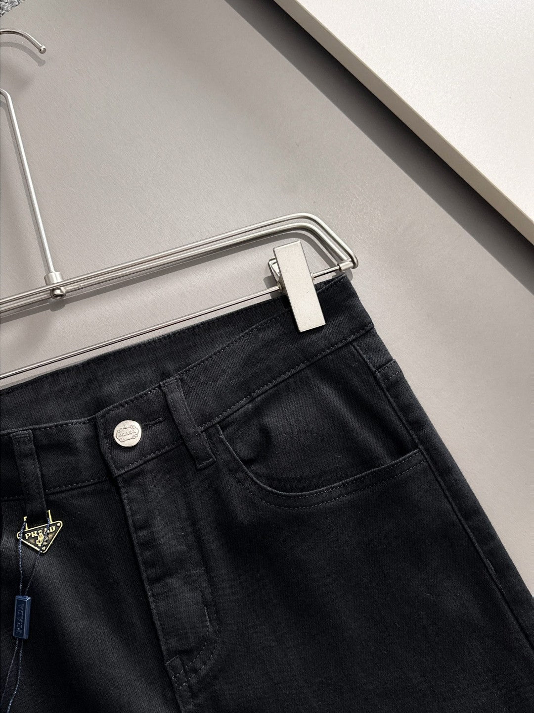 LuxluxHouse Best Quality Clothes Pants Prada