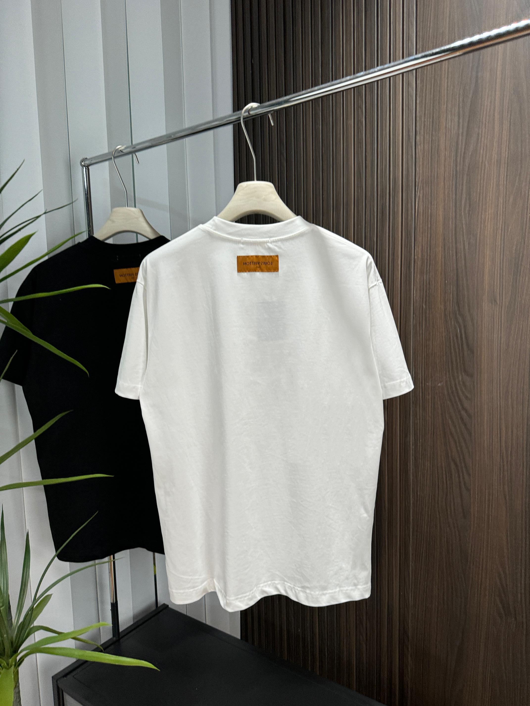 LuxluxHouse Best Quality Clothes T-shirt Louis Vuitton