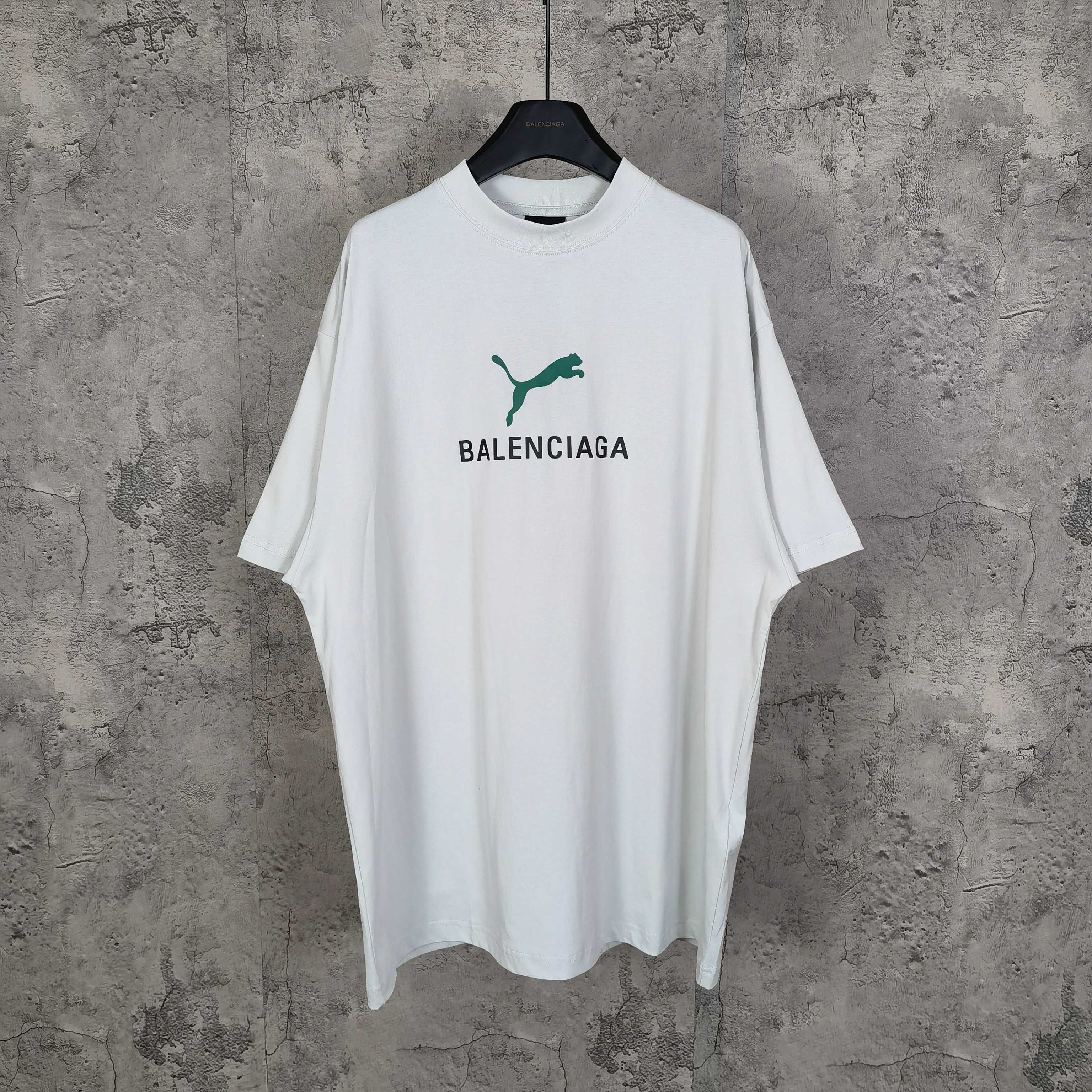 LuxluxHouse Best Quality Clothes Balenciaga T-shirt
