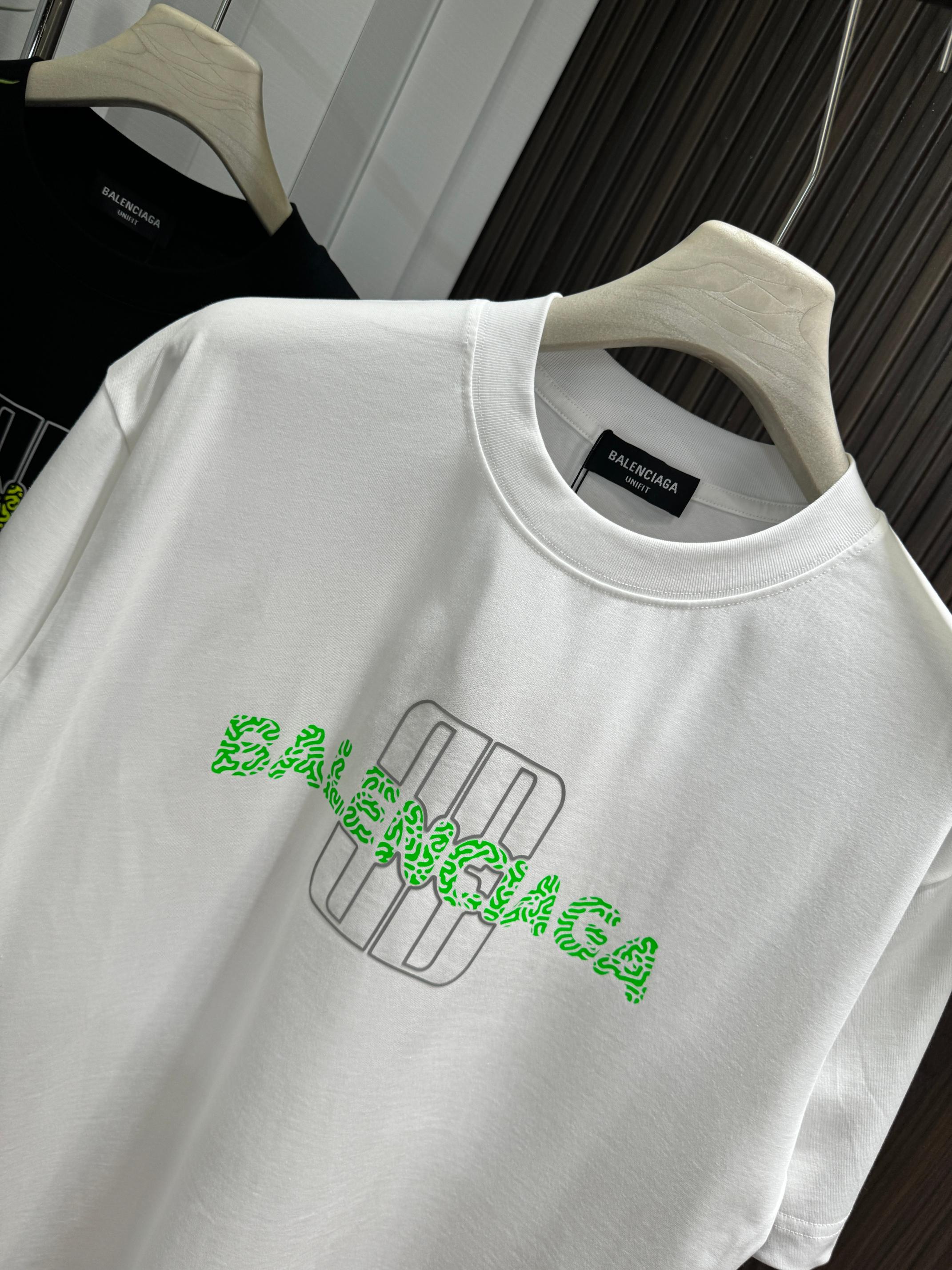 LuxluxHouse Best Quality Clothes Balenciaga T-shirt