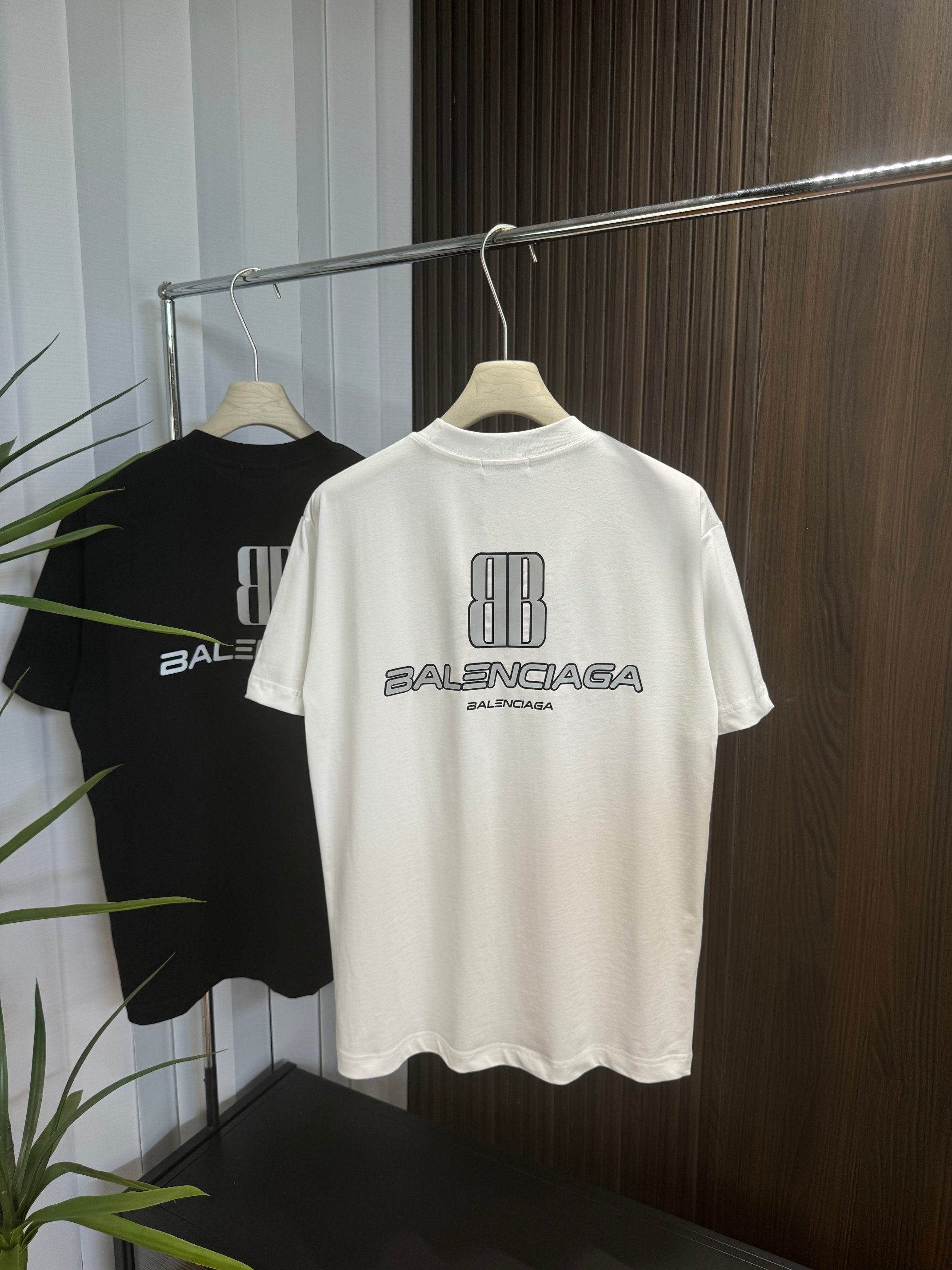 LuxluxHouse Best Quality Clothes Balenciaga T-shirt