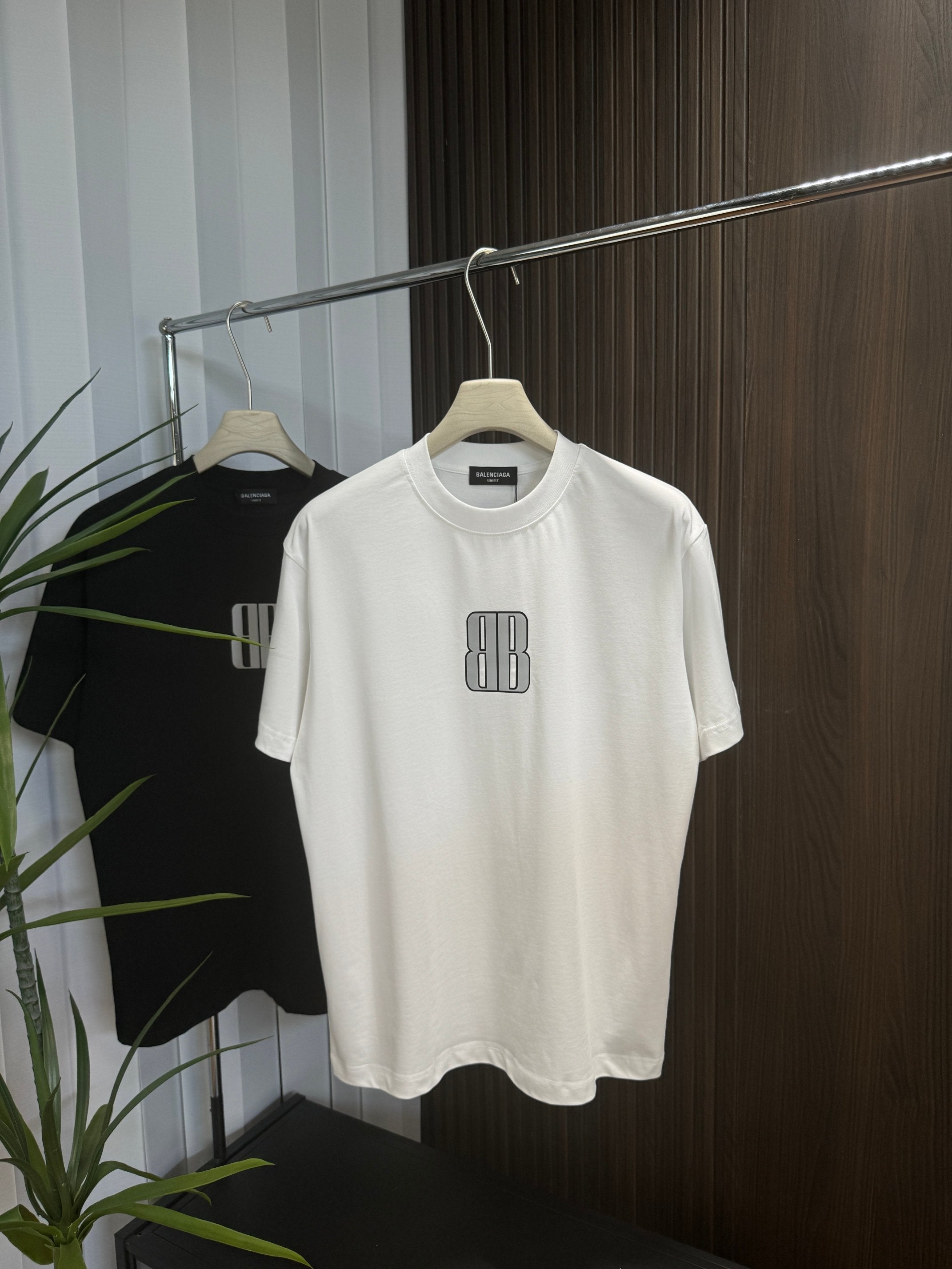 LuxluxHouse Best Quality Clothes Balenciaga T-shirt