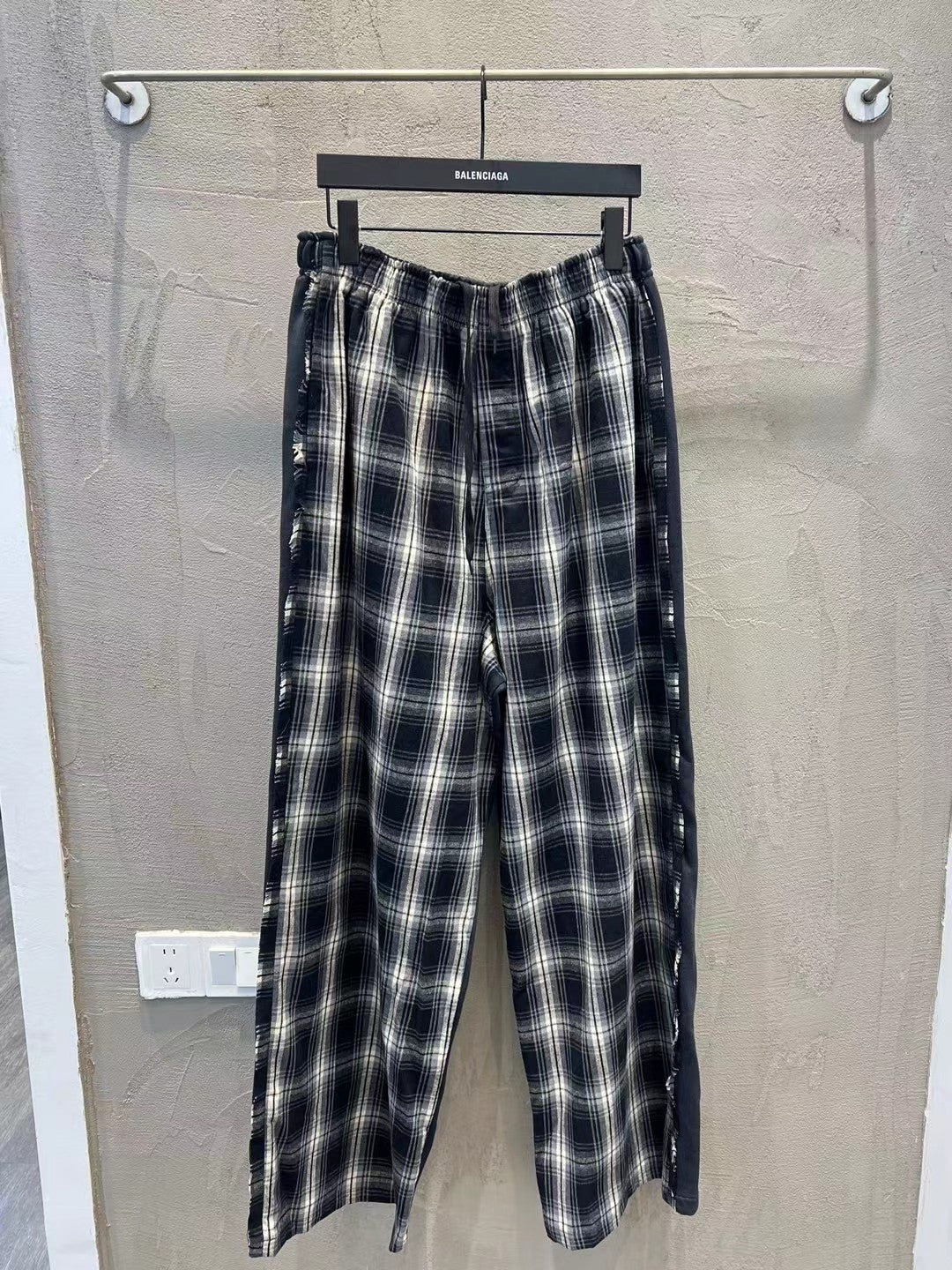 LuxluxHouse Best Quality Clothes Balenciaga Pants