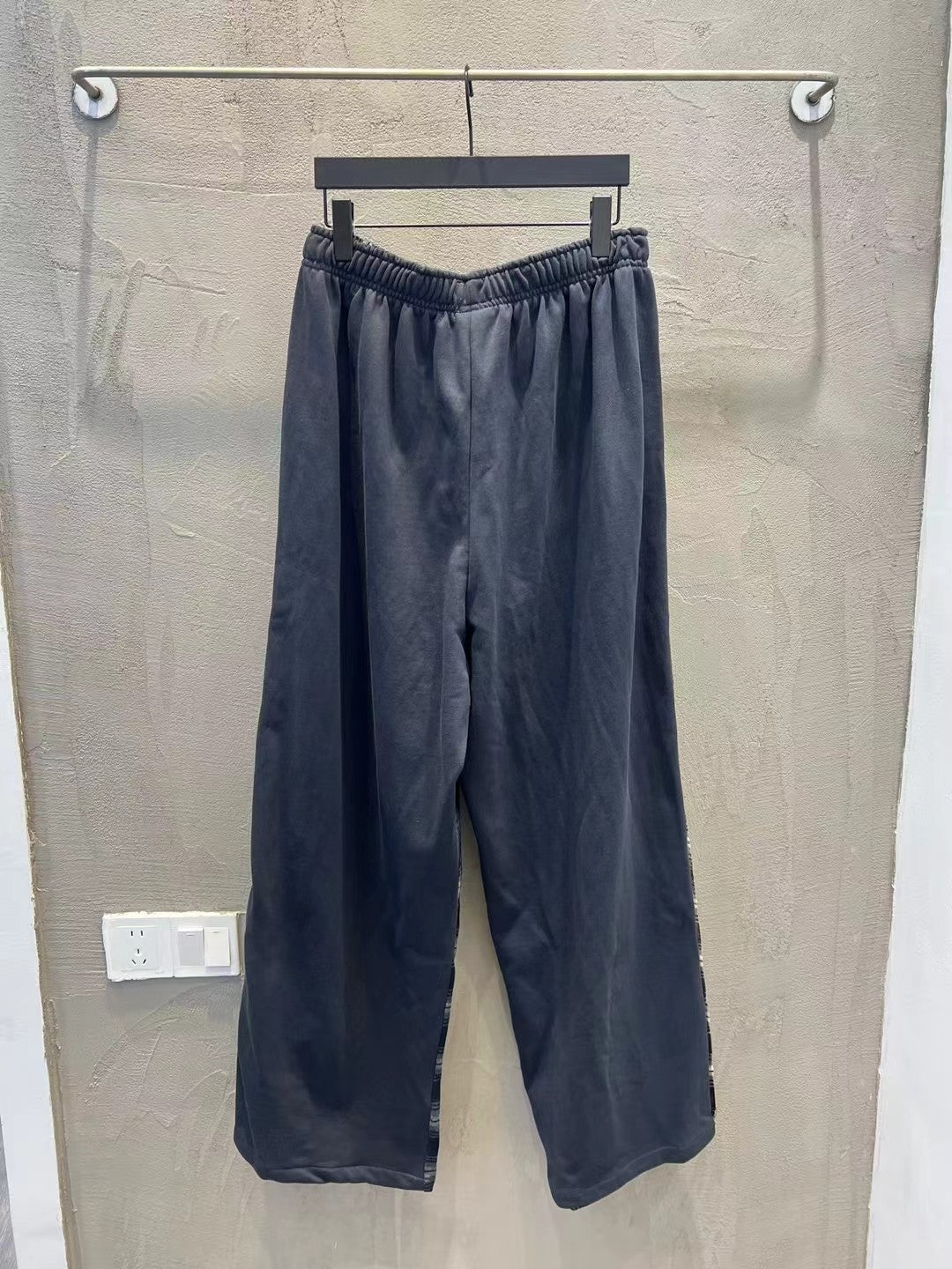 LuxluxHouse Best Quality Clothes Balenciaga Pants