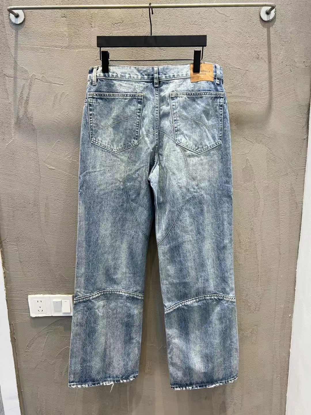 LuxluxHouse Best Quality Clothes Balenciaga Pants