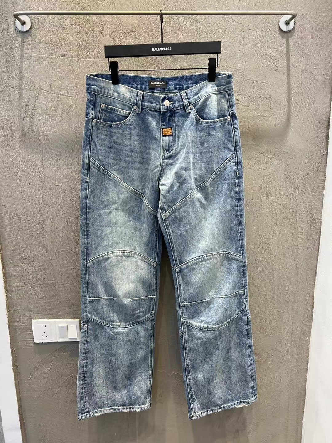 LuxluxHouse Best Quality Clothes Balenciaga Pants