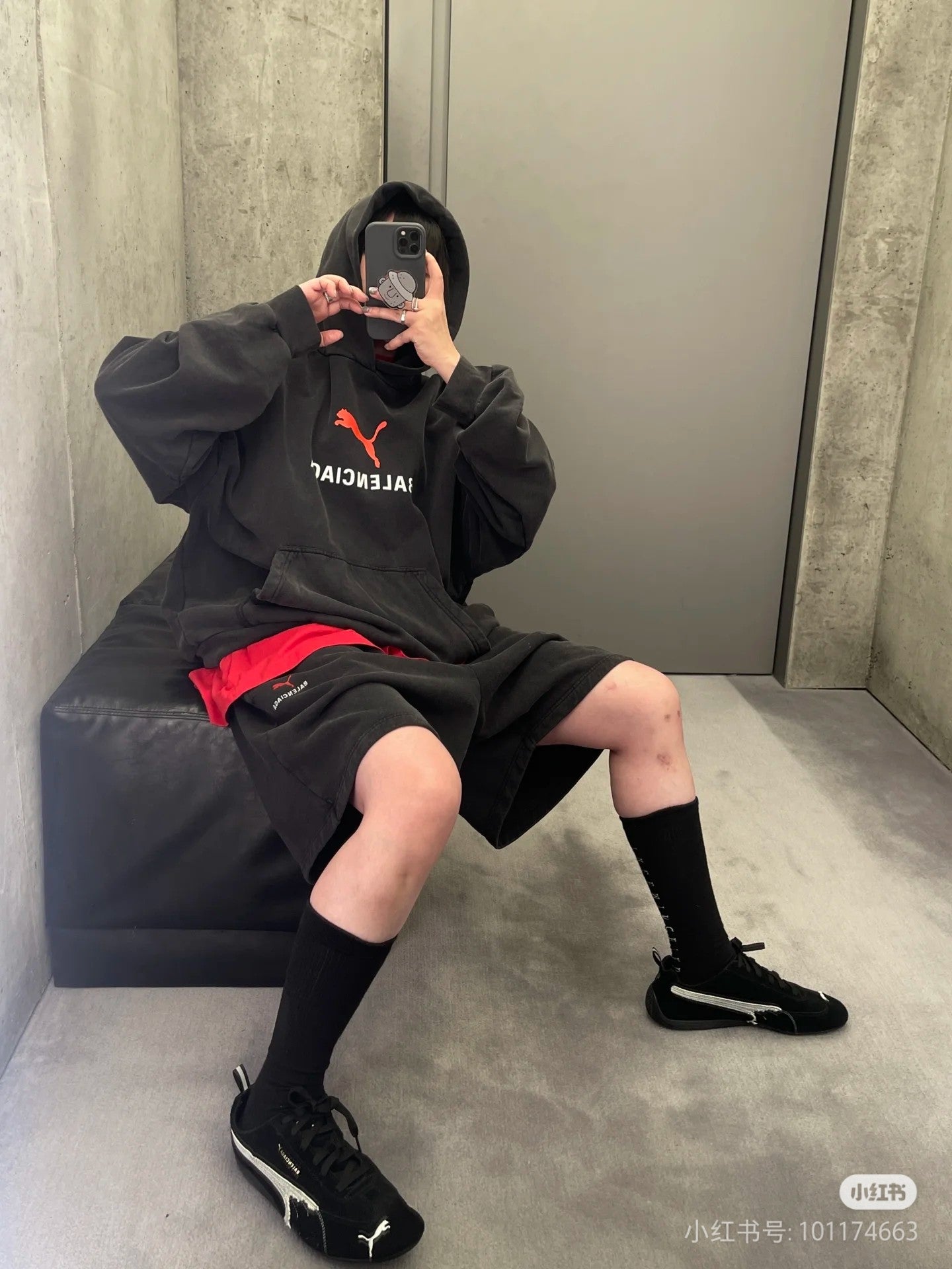 LuxluxHouse Best Quality Clothes Balenciaga Hoodie & Sweater