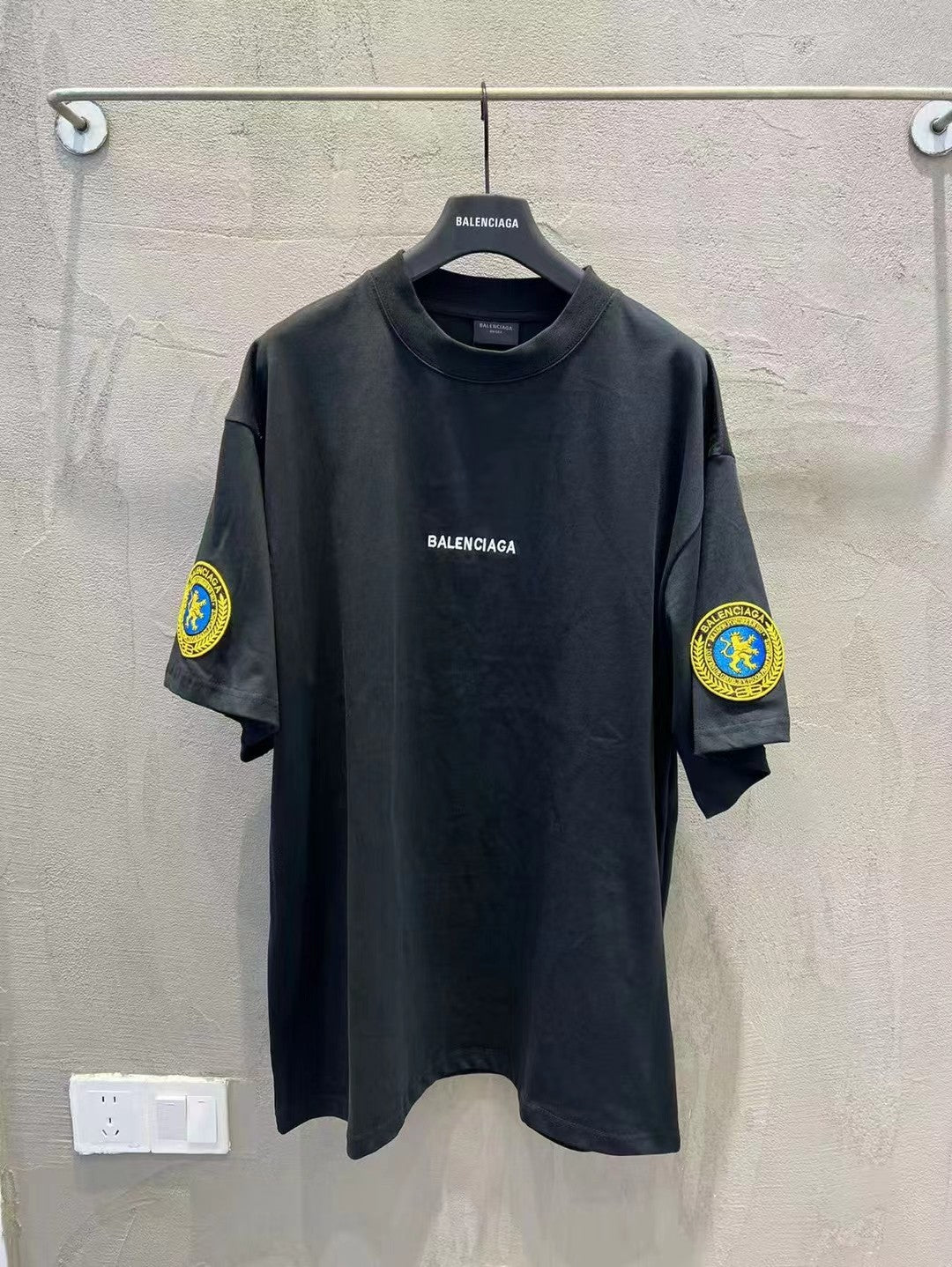 LuxluxHouse Best Quality Clothes Balenciaga T-shirt