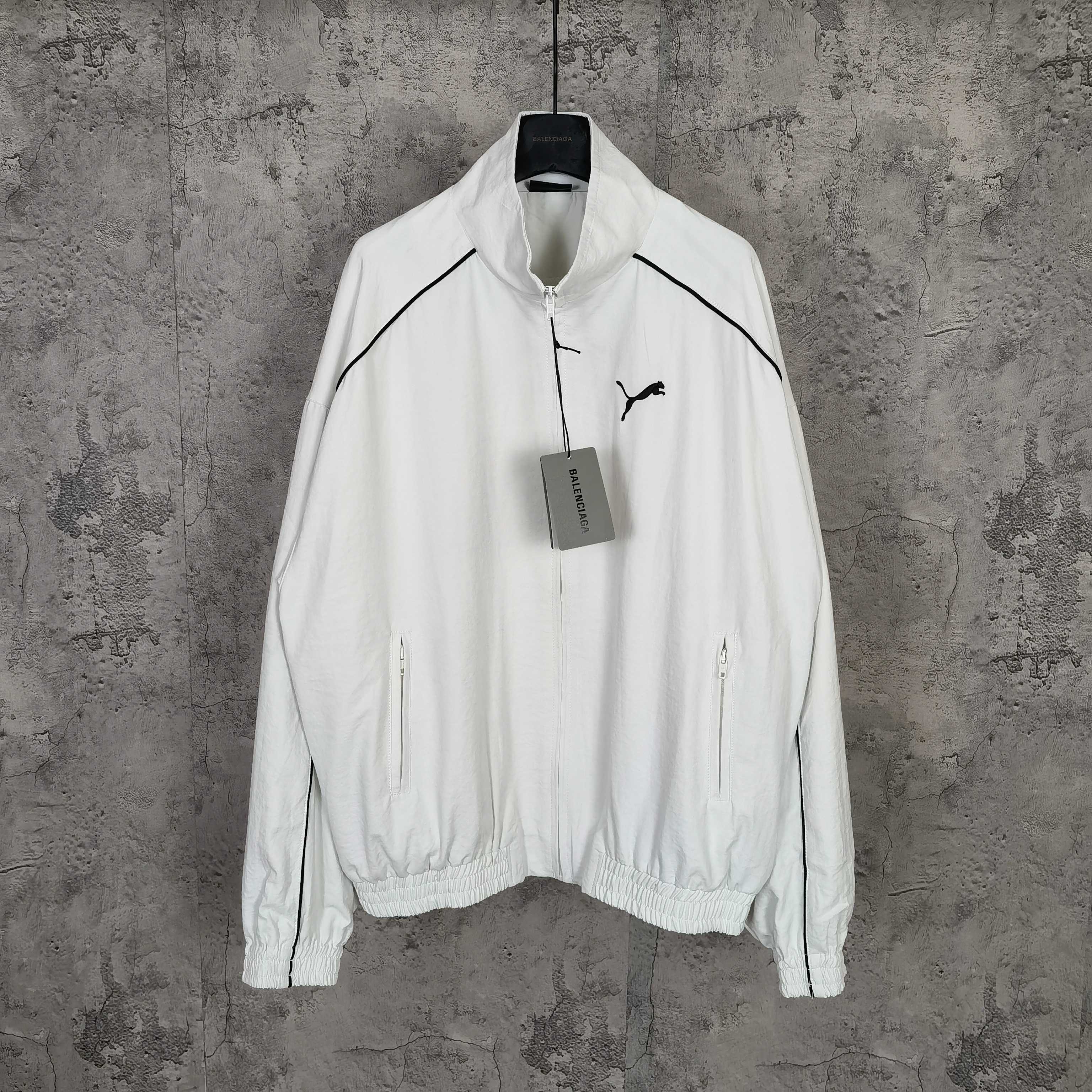 LuxluxHouse Best Quality Clothes Balenciaga Hoodie & Sweater