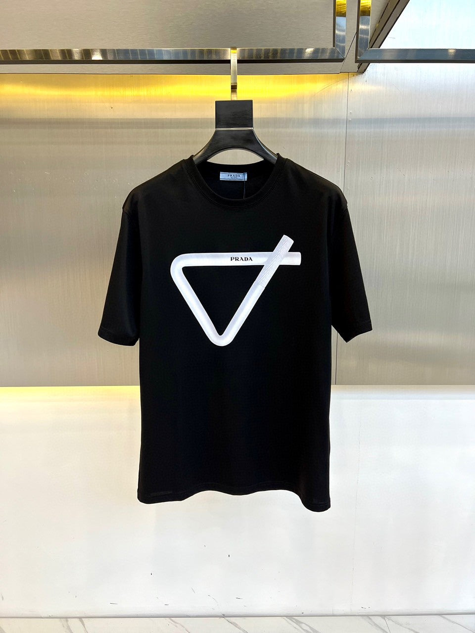 LuxluxHouse Best Quality Clothes T-shirt Prada