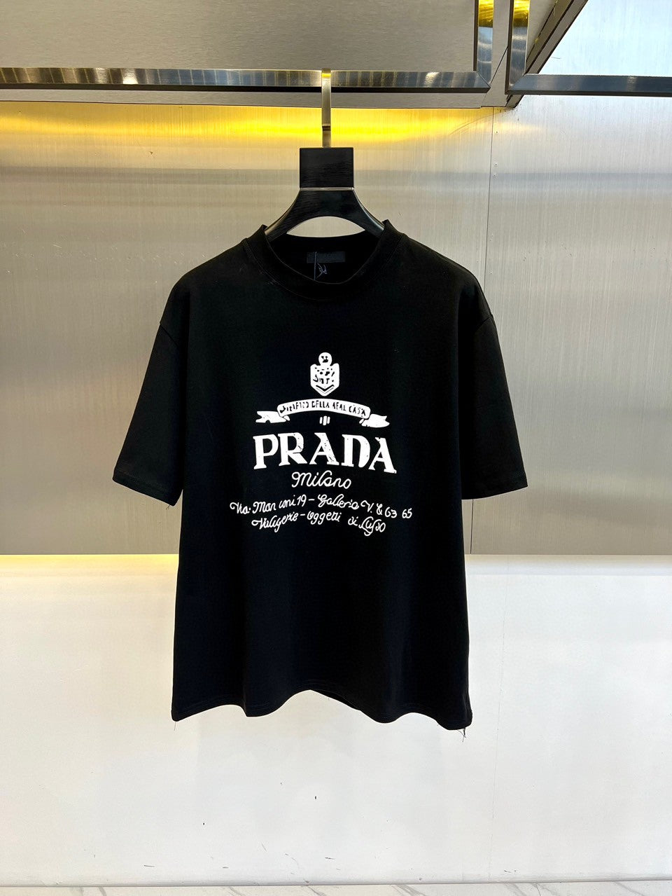 LuxluxHouse Best Quality Clothes T-shirt Prada