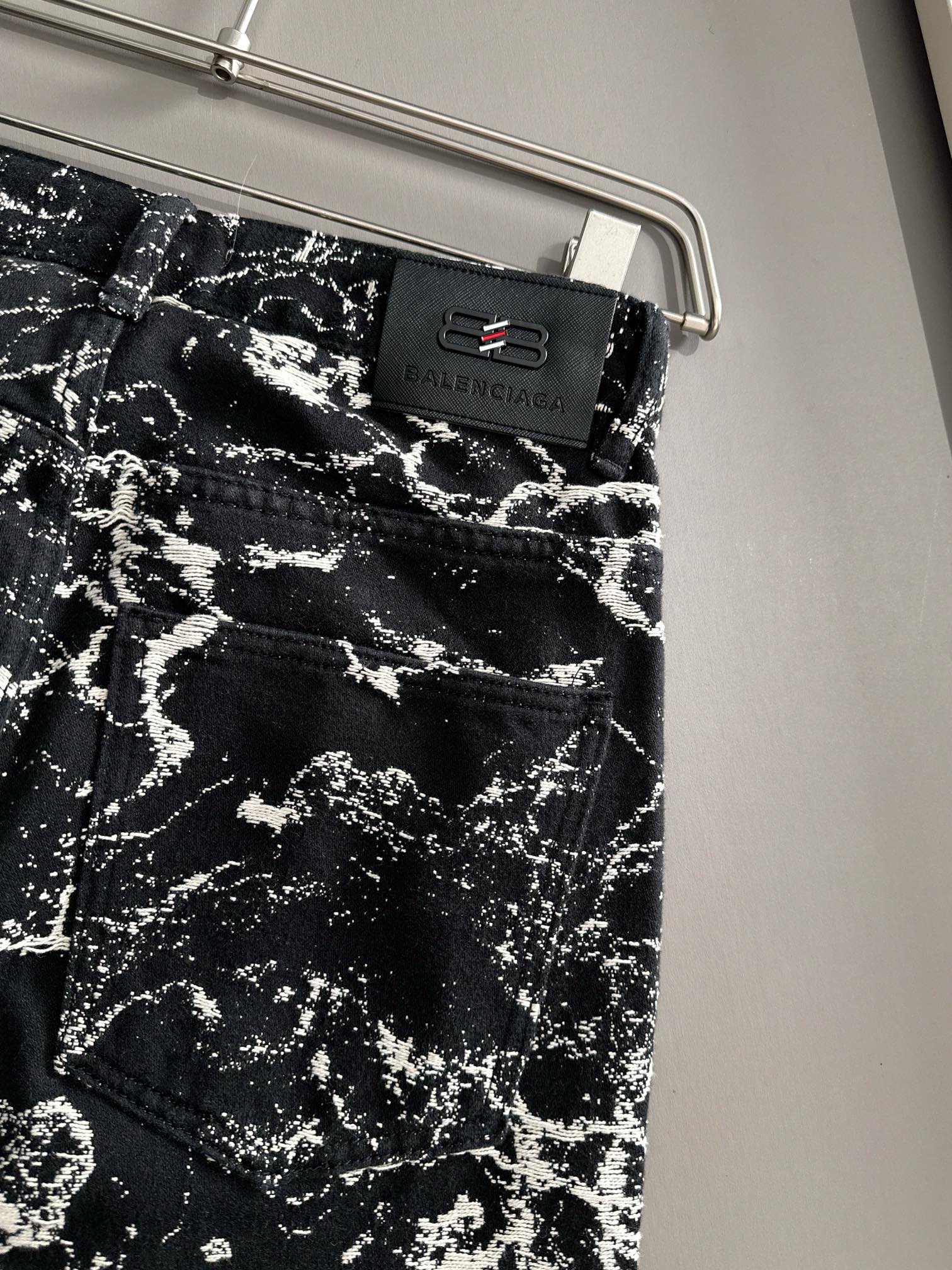 LuxluxHouse Best Quality Clothes Balenciaga Pants