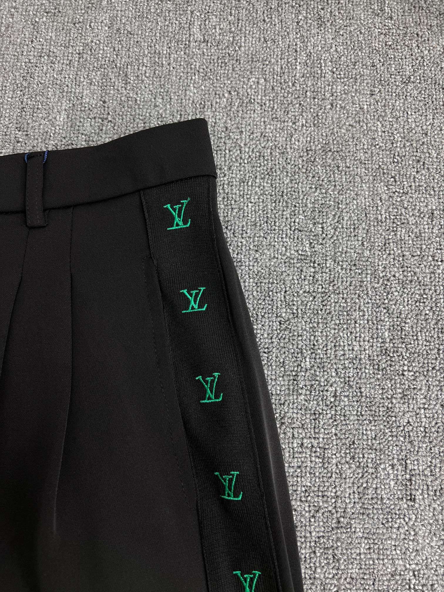 LuxluxHouse Best Quality Clothes Pants Louis Vuitton