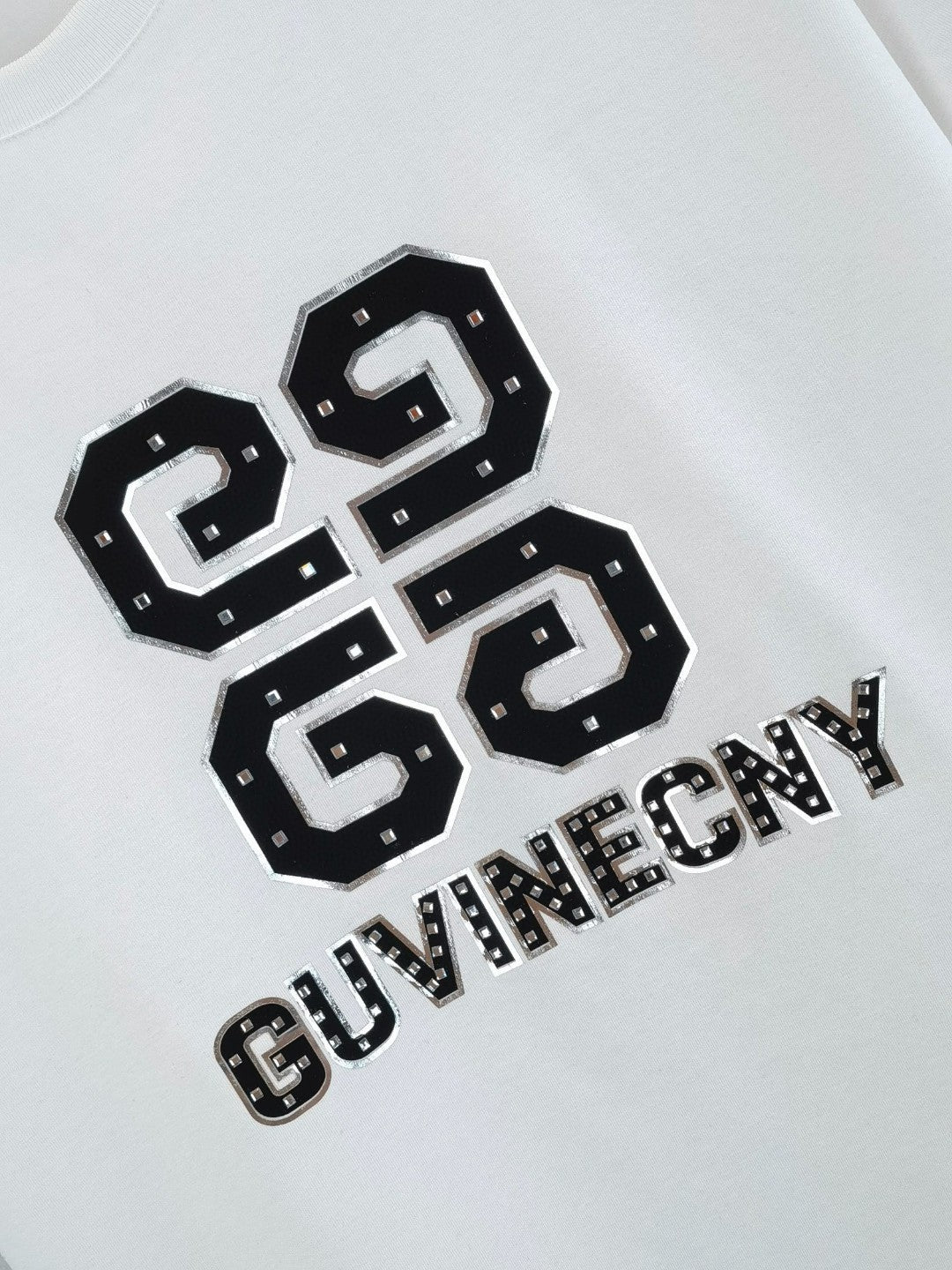 LuxluxHouse Best Quality Clothes Givenchy T-shirt