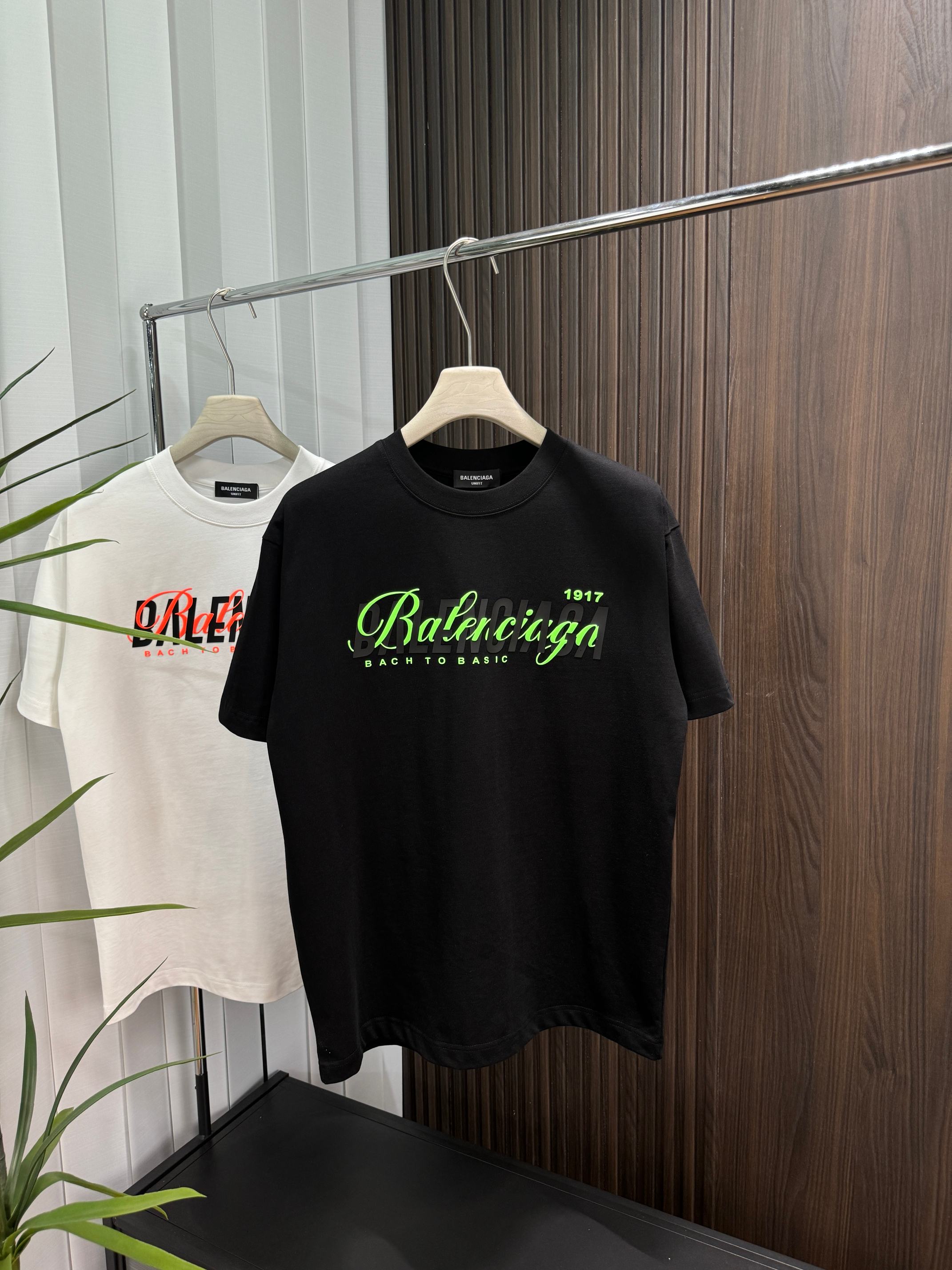LuxluxHouse Best Quality Clothes Balenciaga T-shirt