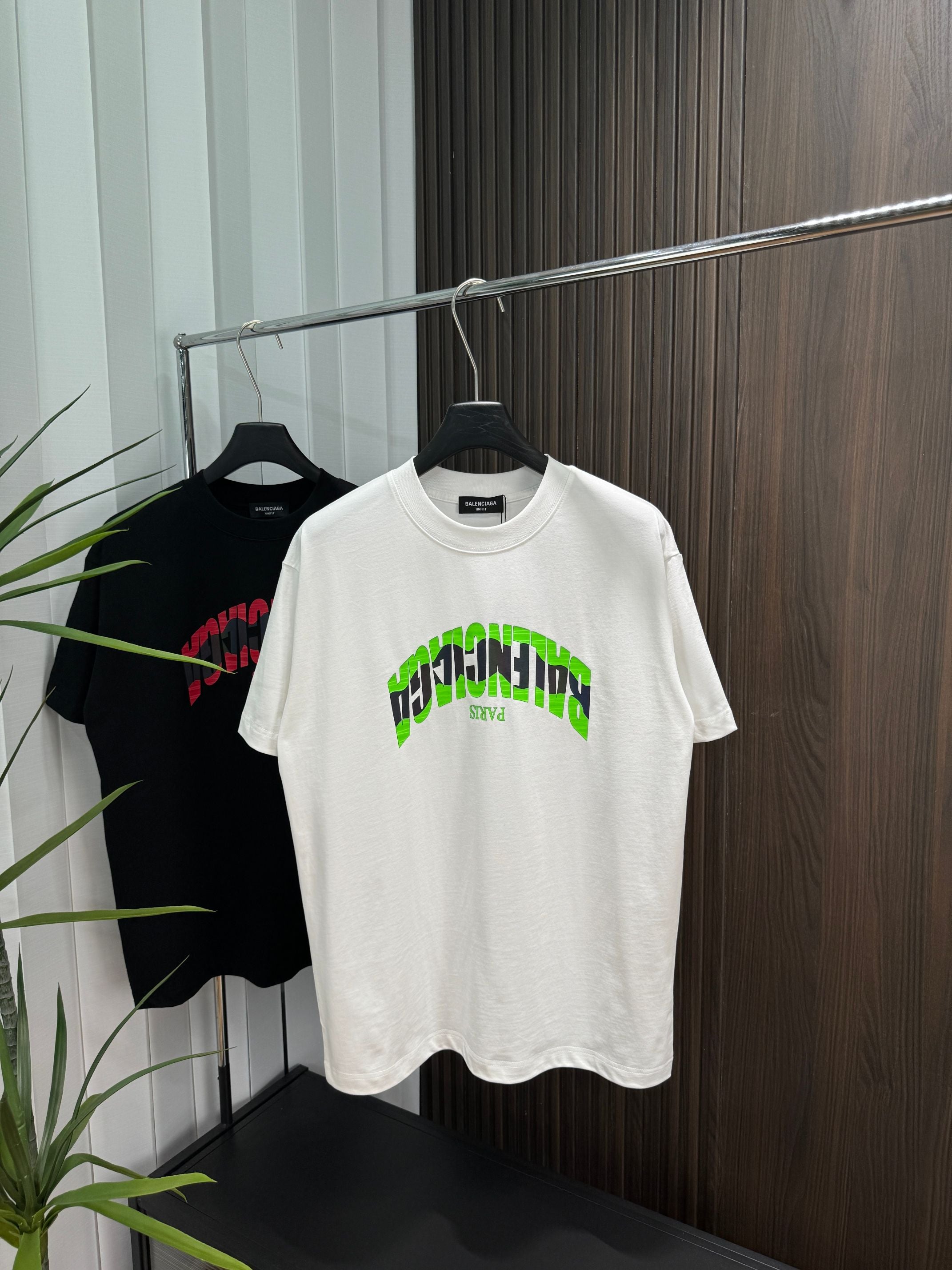 LuxluxHouse Best Quality Clothes Balenciaga T-shirt