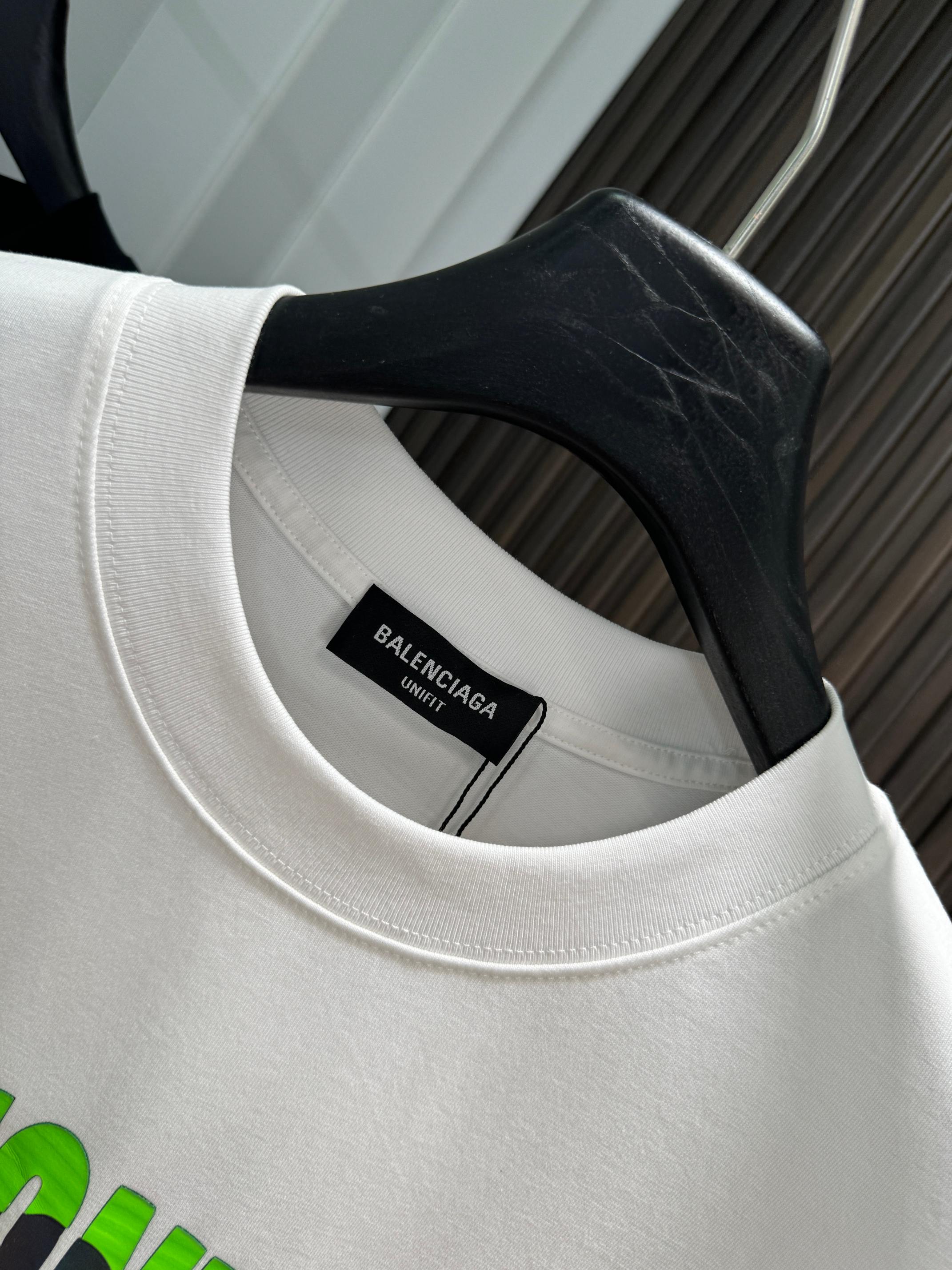LuxluxHouse Best Quality Clothes Balenciaga T-shirt