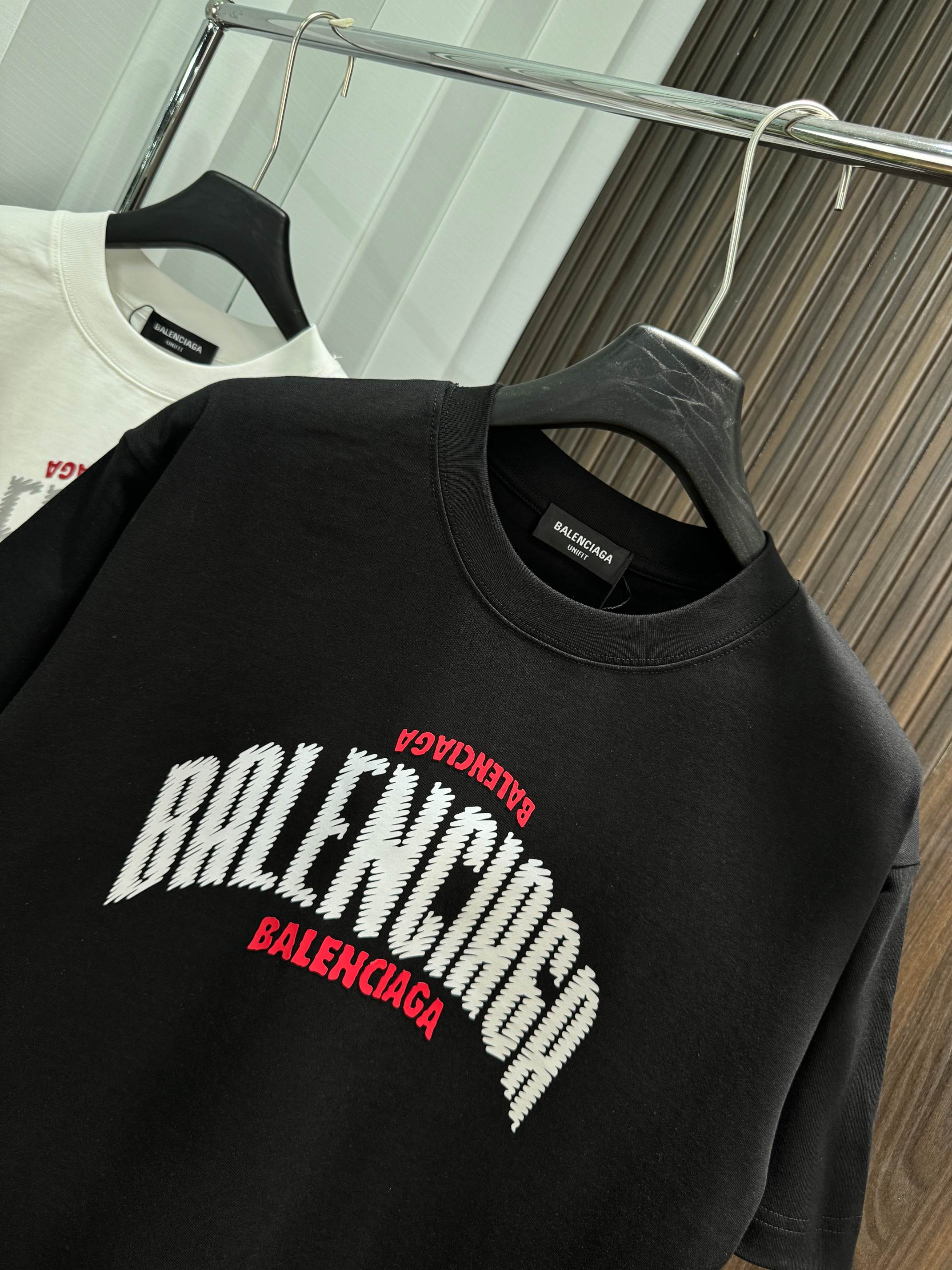 LuxluxHouse Best Quality Clothes Balenciaga T-shirt