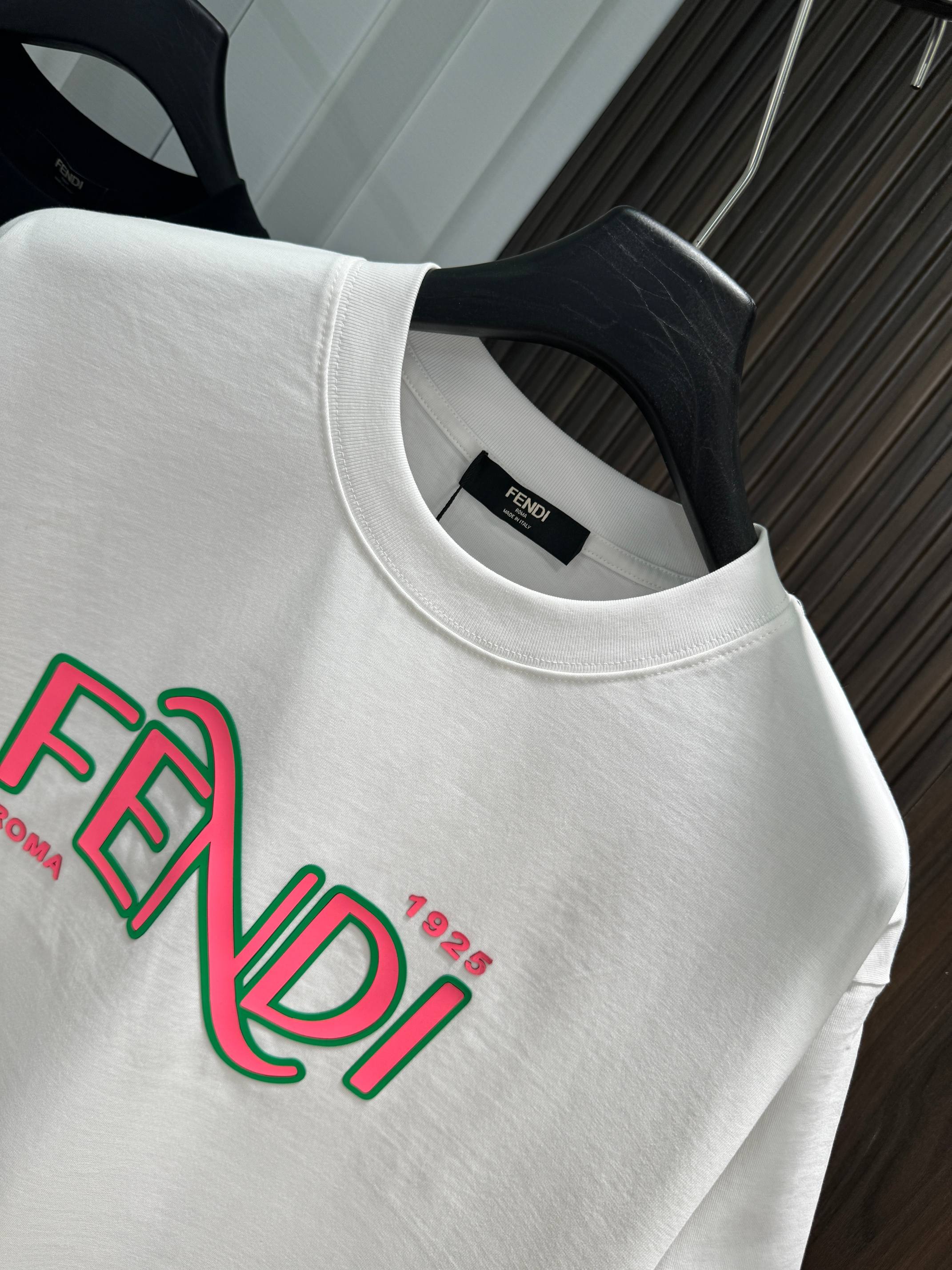LuxluxHouse Best Quality Clothes Fendi T-shirt