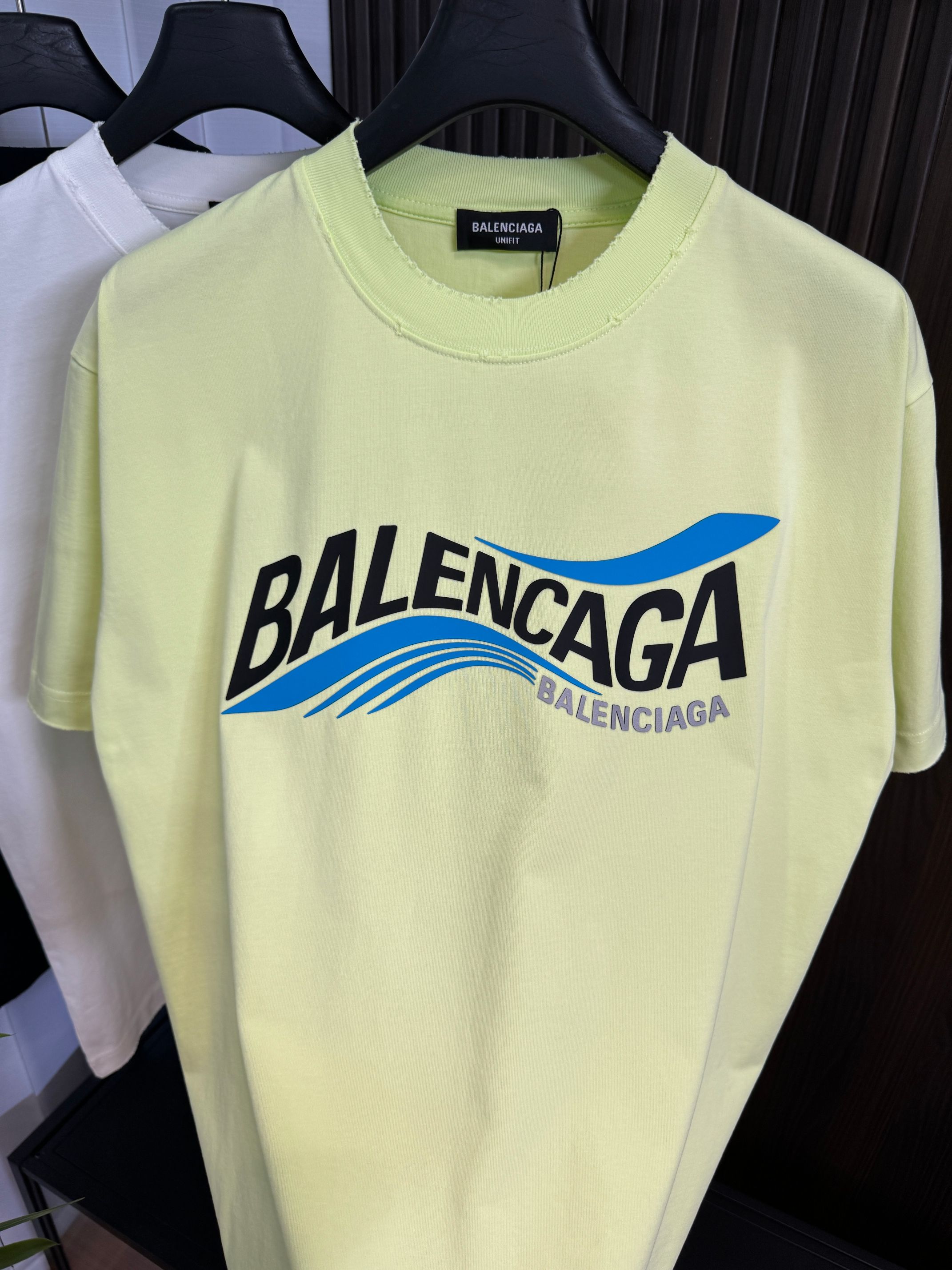 LuxluxHouse Best Quality Clothes Balenciaga T-shirt