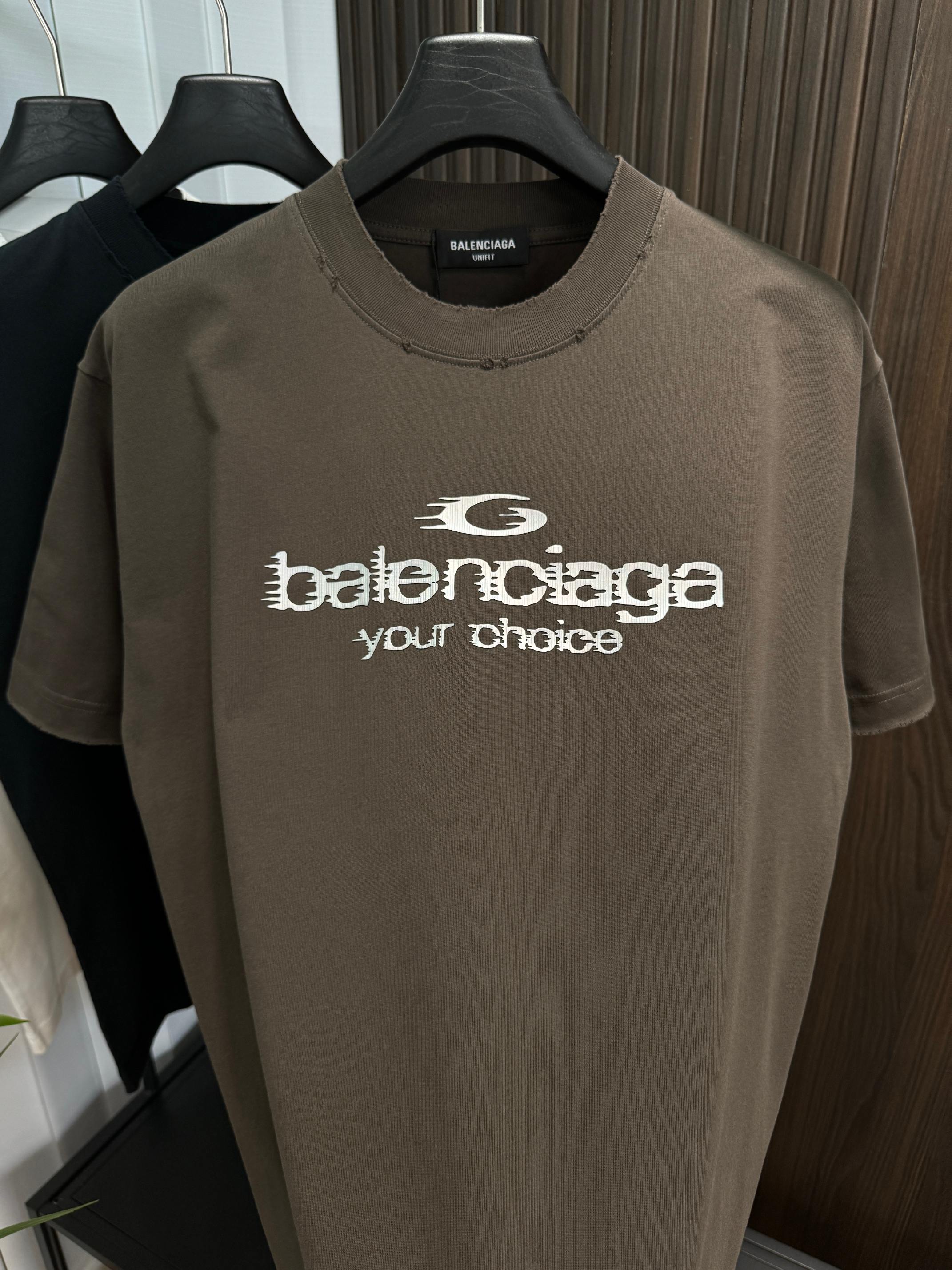 LuxluxHouse Best Quality Clothes Balenciaga T-shirt