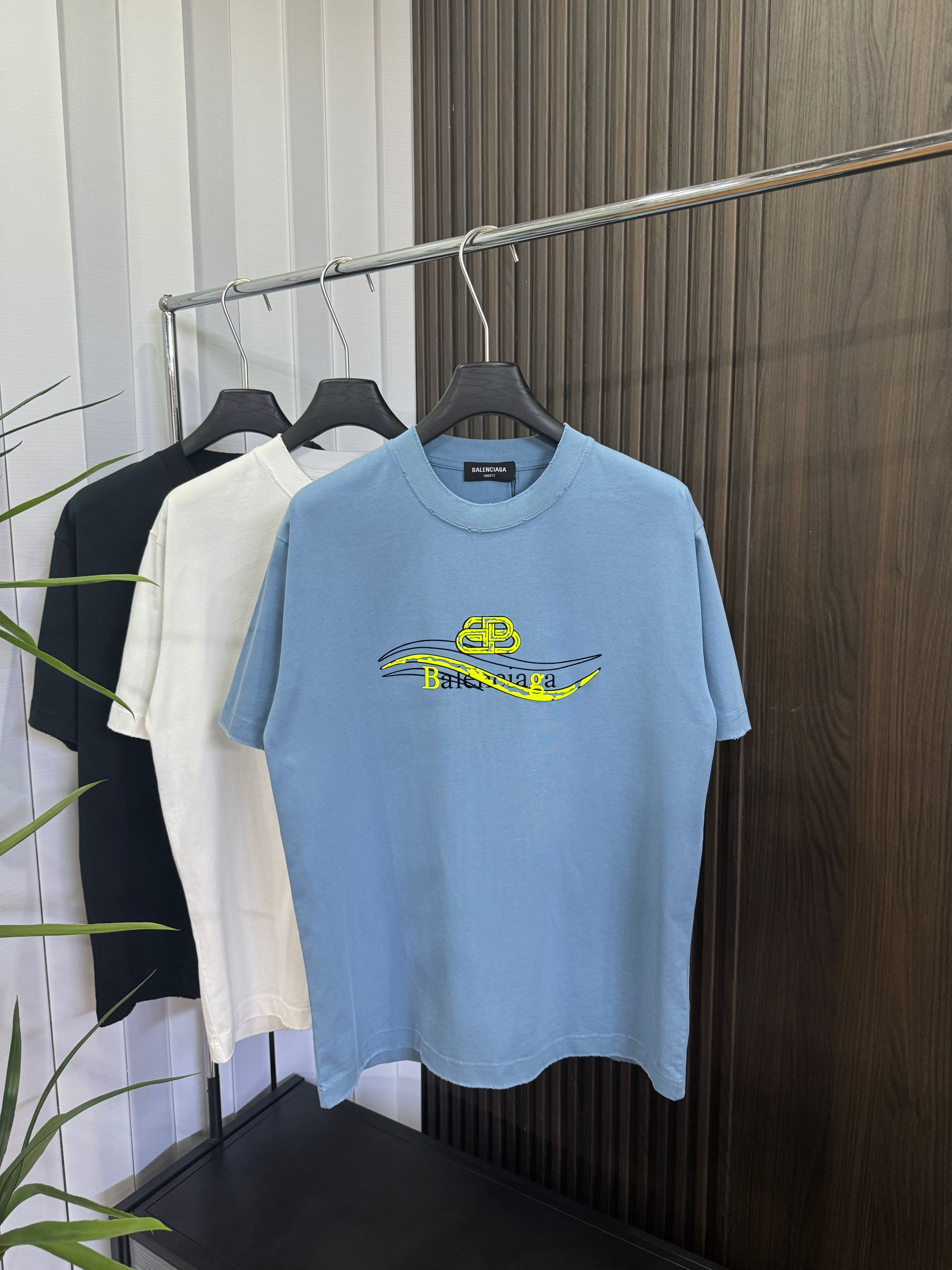 LuxluxHouse Best Quality Clothes Balenciaga T-shirt