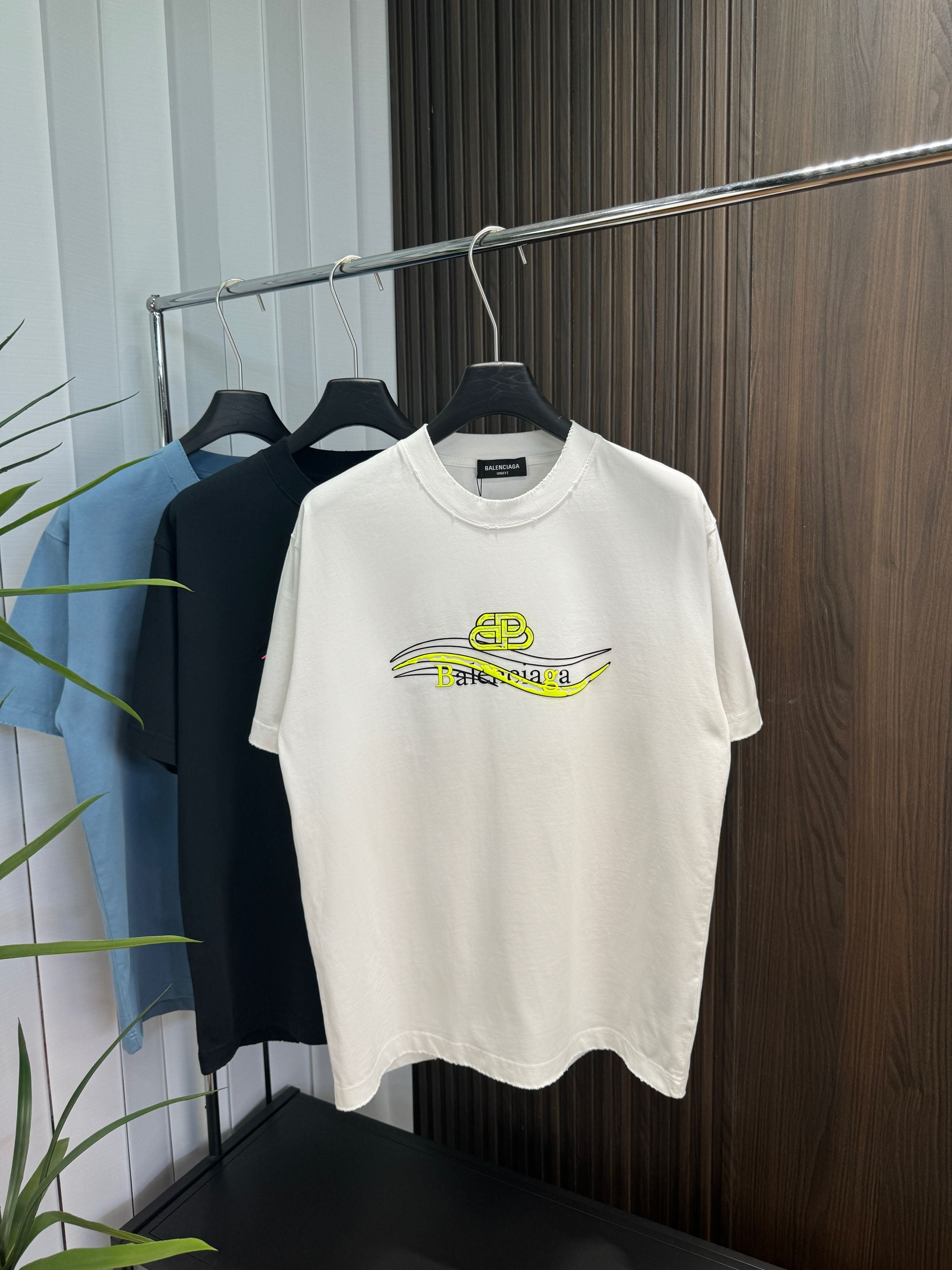 LuxluxHouse Best Quality Clothes Balenciaga T-shirt