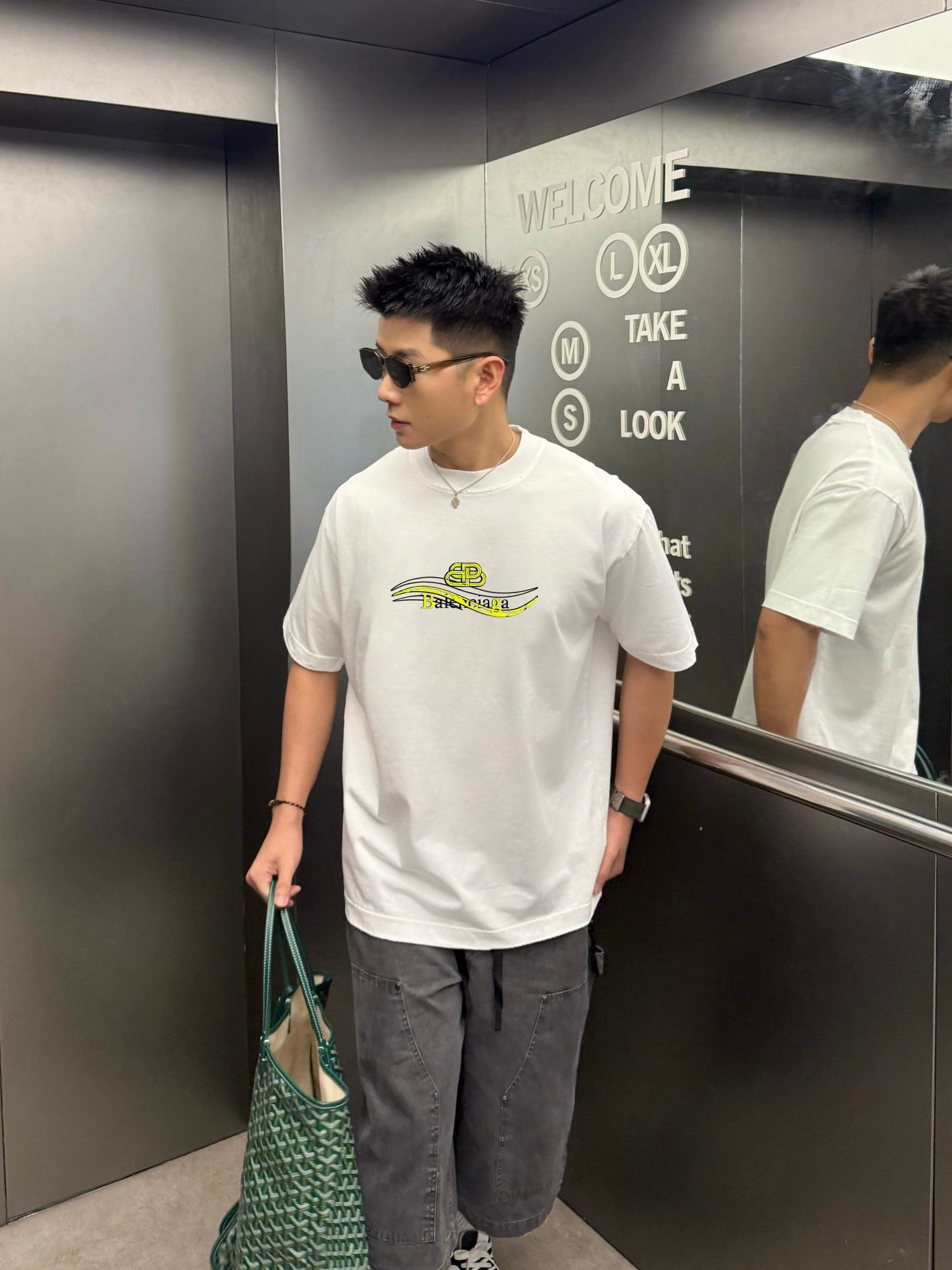 LuxluxHouse Best Quality Clothes Balenciaga T-shirt
