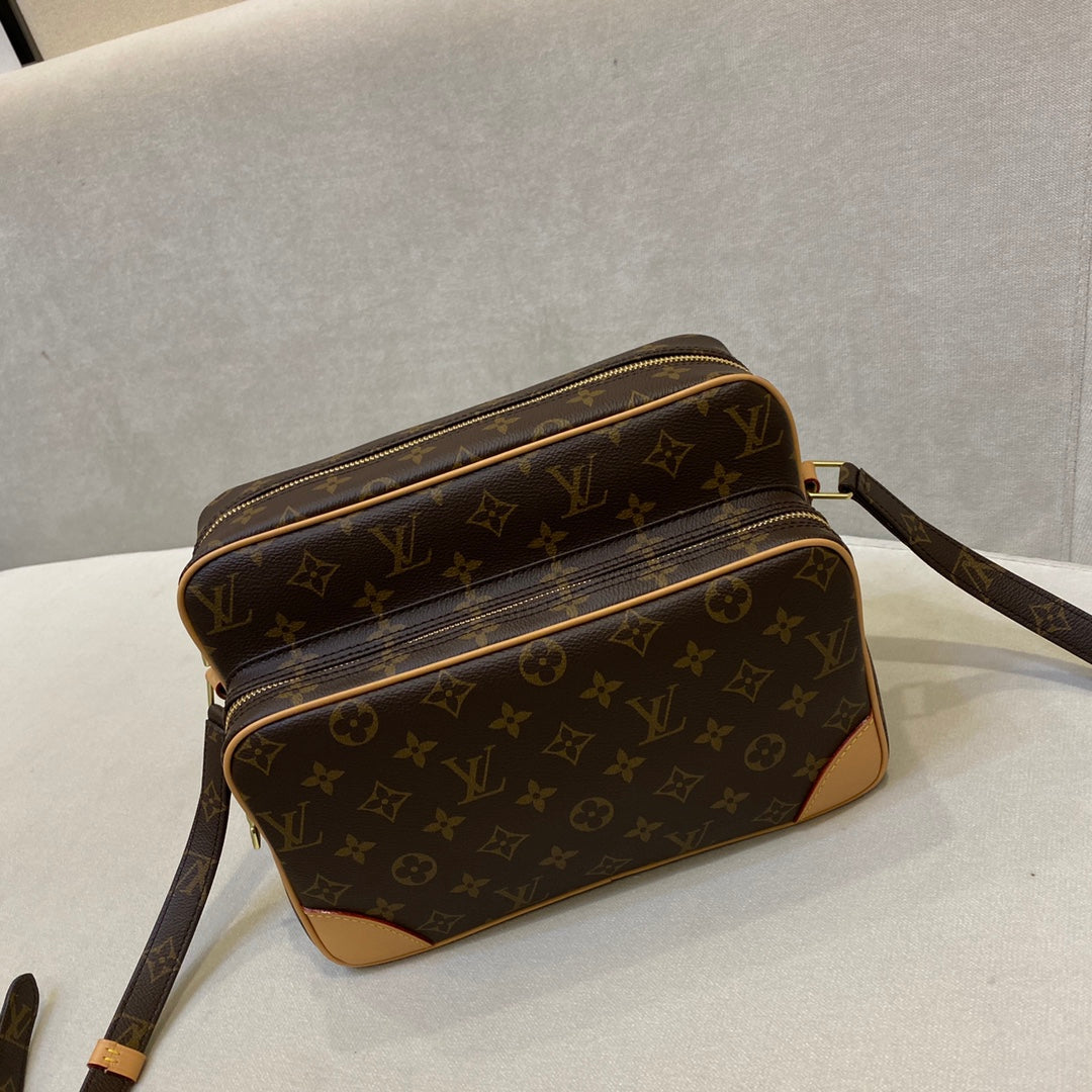 LuxluxHouse Great quality Louis Vuitton Top Bag 28*12.5*20CM Free shipping