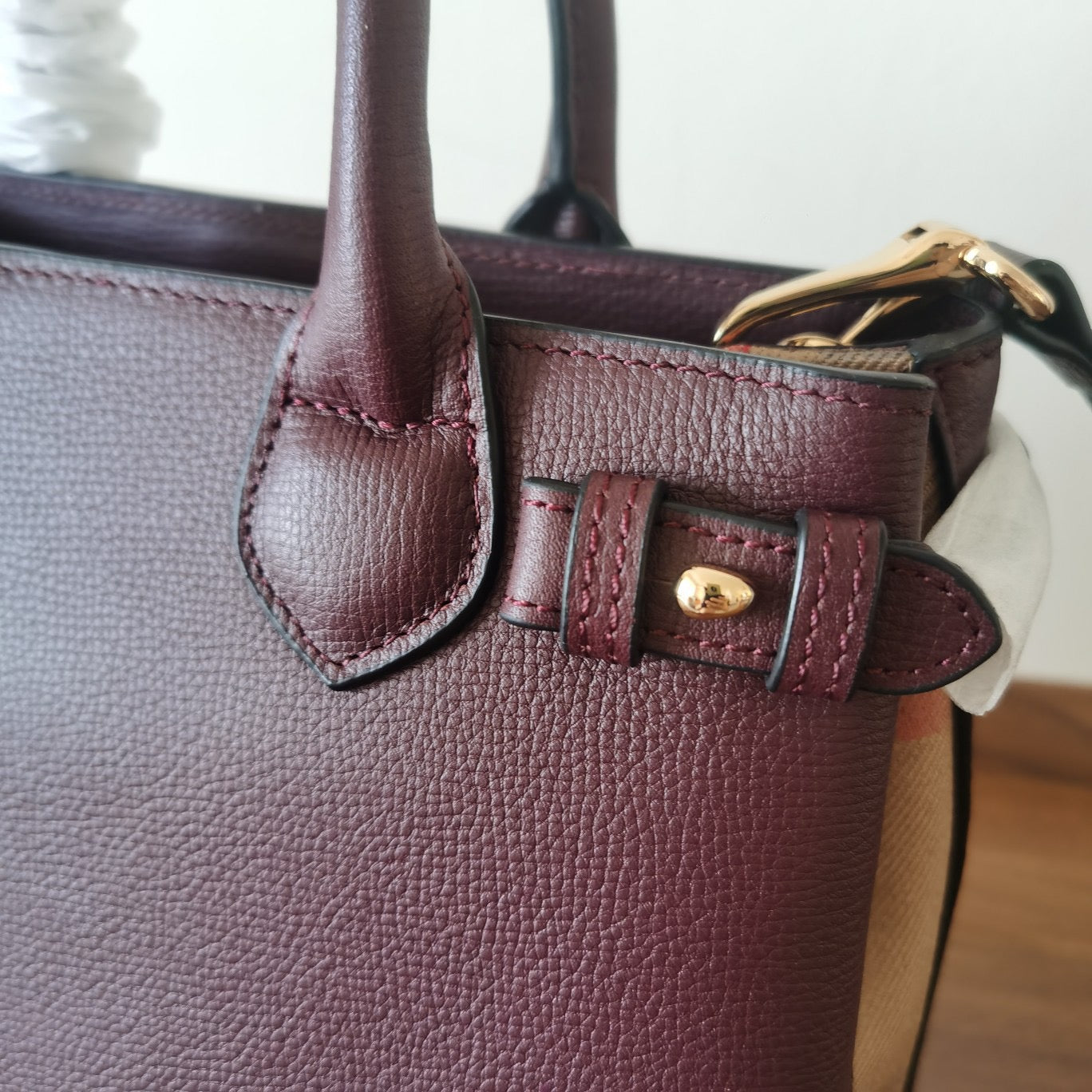 Free shipping LuxluxHouse Burberry Bag Top Quality 26*12*19cm