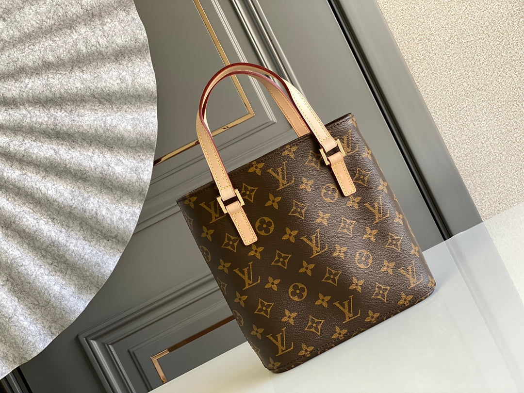 LuxluxHouse Great quality Louis Vuitton Bag Top Quality 23*21*8CM Free shipping