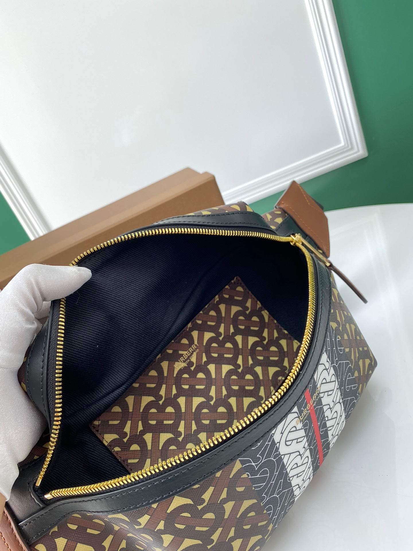 LuxluxHouse Great quality Burberry Bag Top Quality 31*7.5*16cm Free shipping