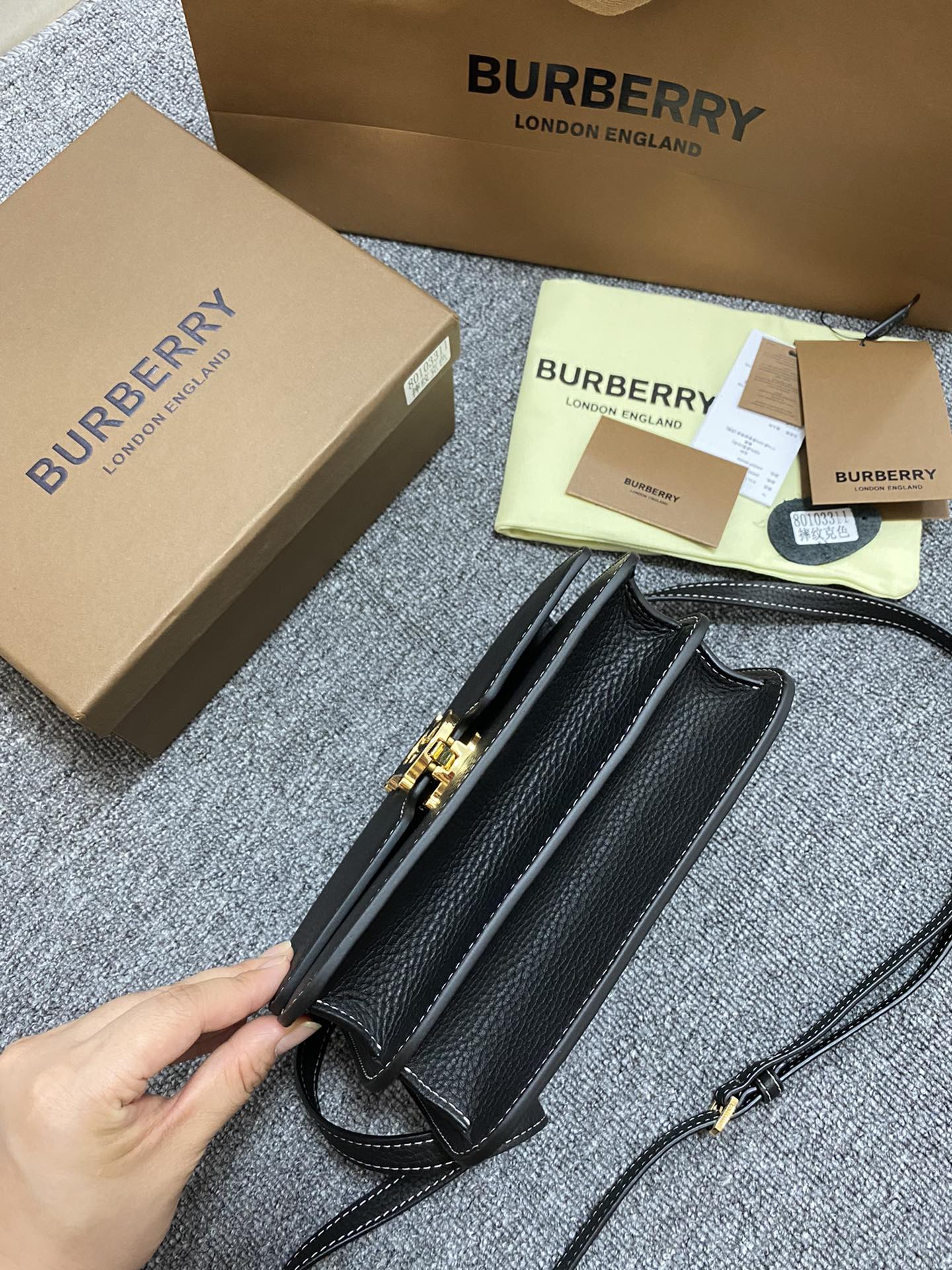 LuxluxHouse Great quality Burberry Bag Top Quality 21*6*16CM Free shipping