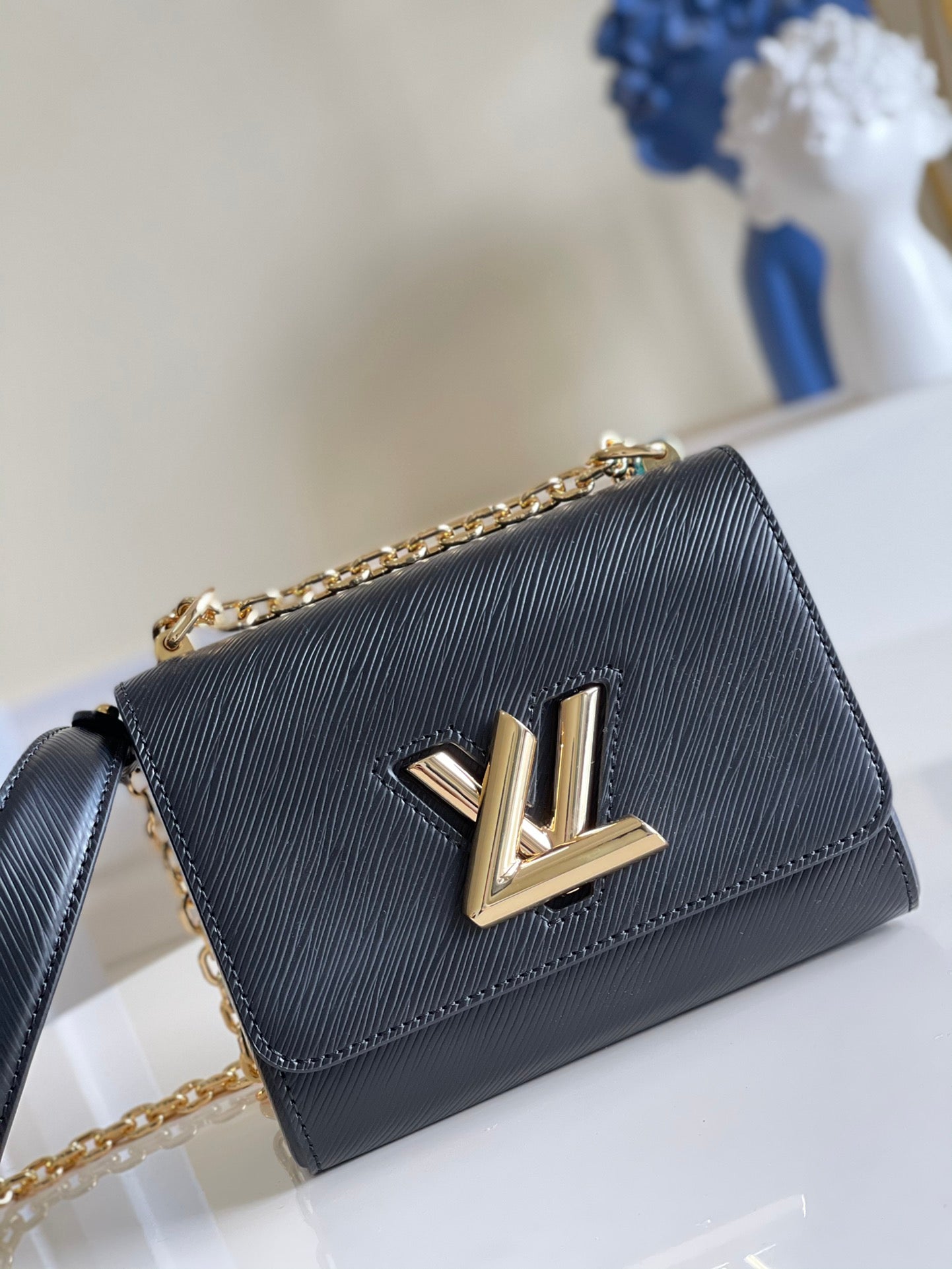 LuxluxHouse Great quality Louis Vuitton Bag Top Quality 18*15*9cm Free shipping