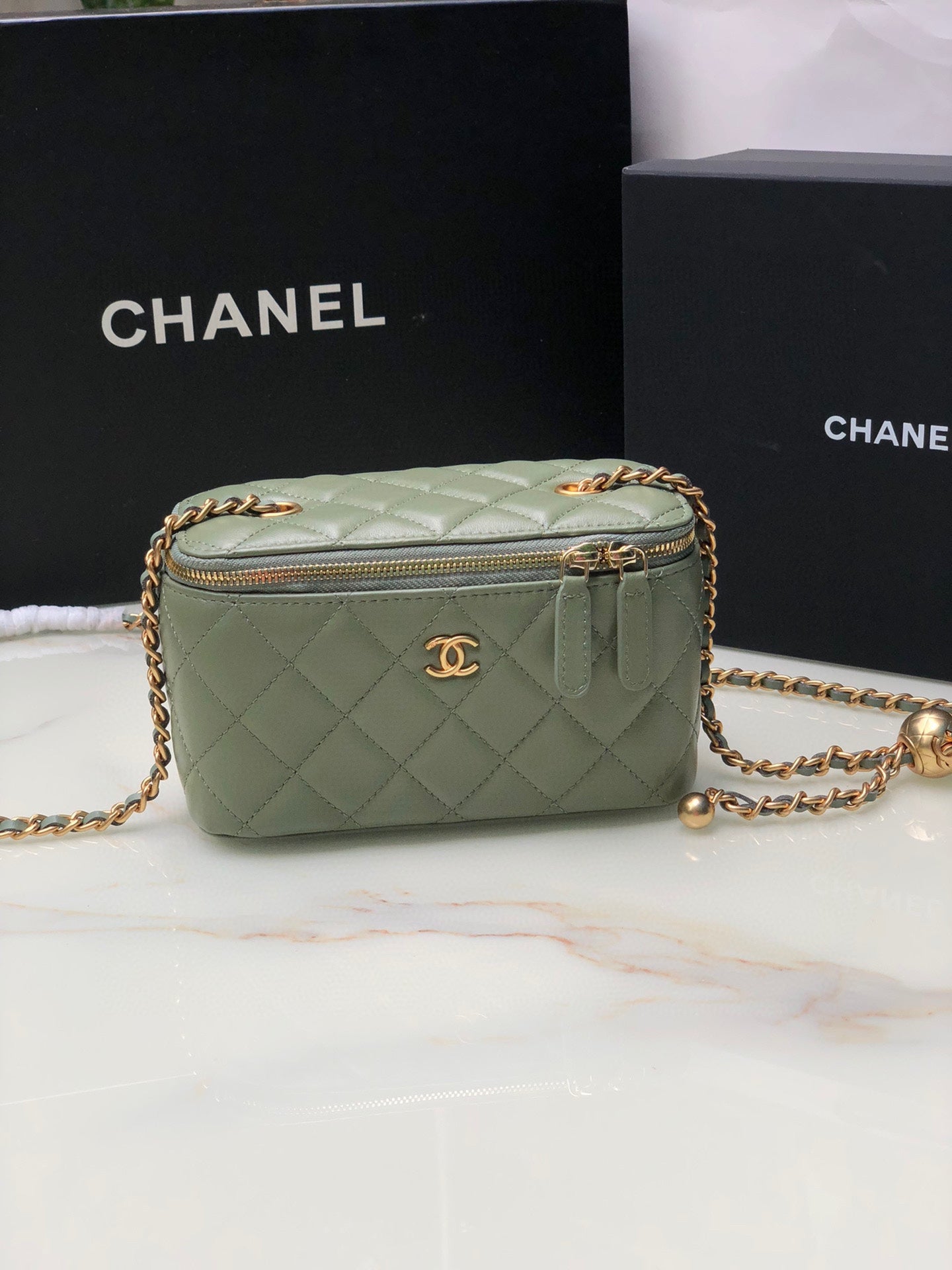 LuxluxHouse Great quality Chanel Top Bag 17*9.5*8CM Free shipping