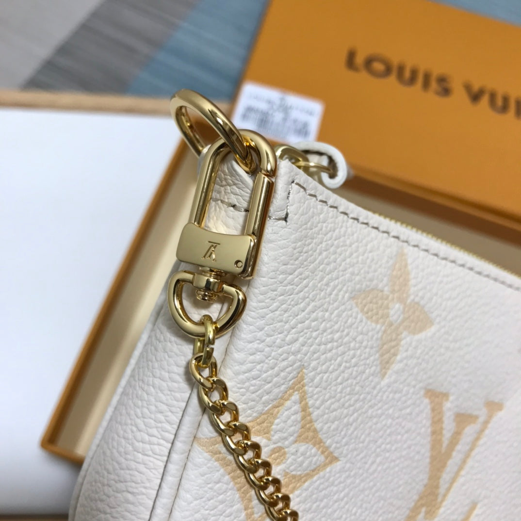 LuxluxHouse Great quality Louis Vuitton Bag Top Quality 15.5*10.5*4cm Free shipping