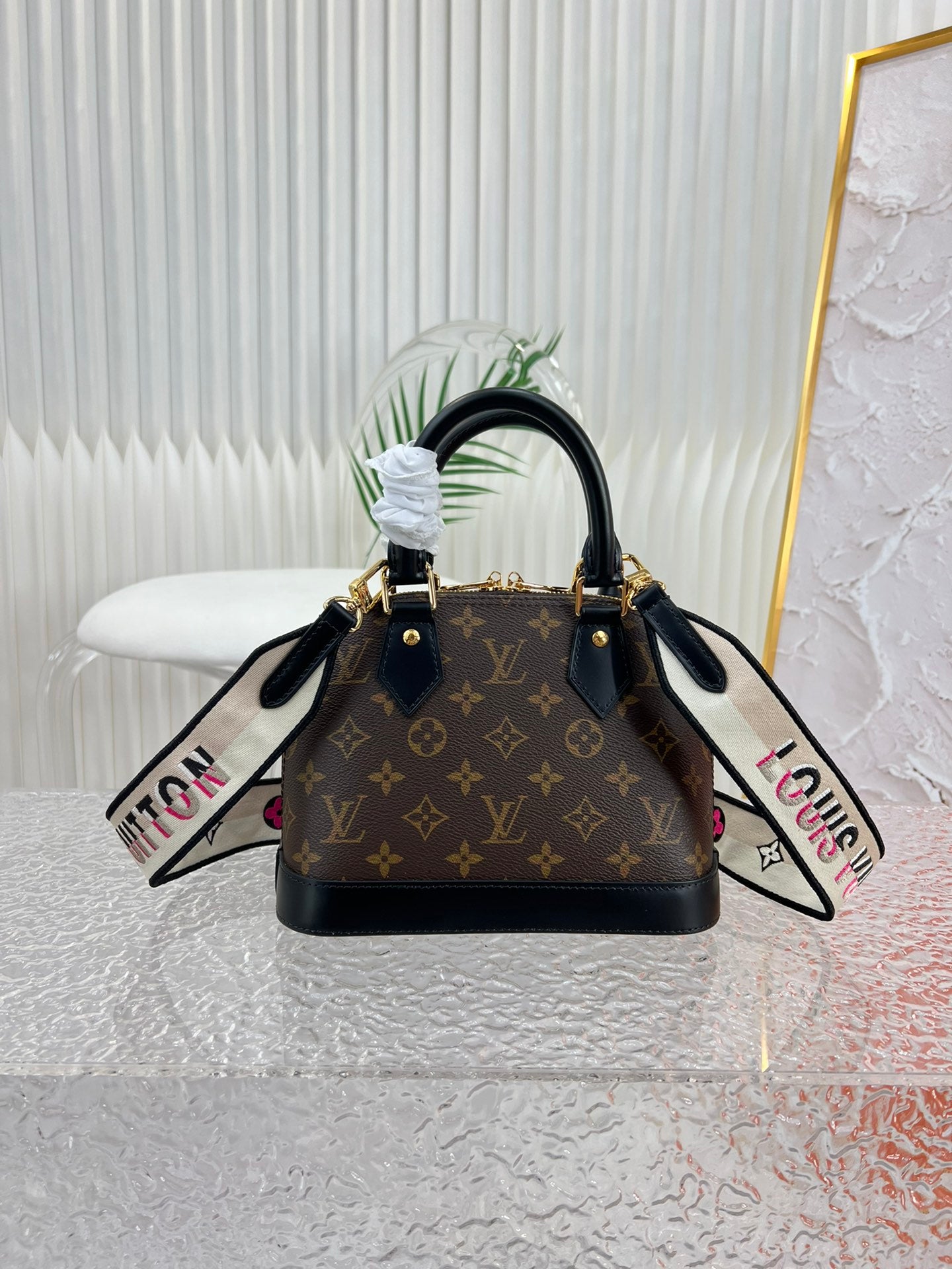 LuxluxHouse Great quality Louis Vuitton Top Bag 23.5*17.5*11.5cm Free shipping