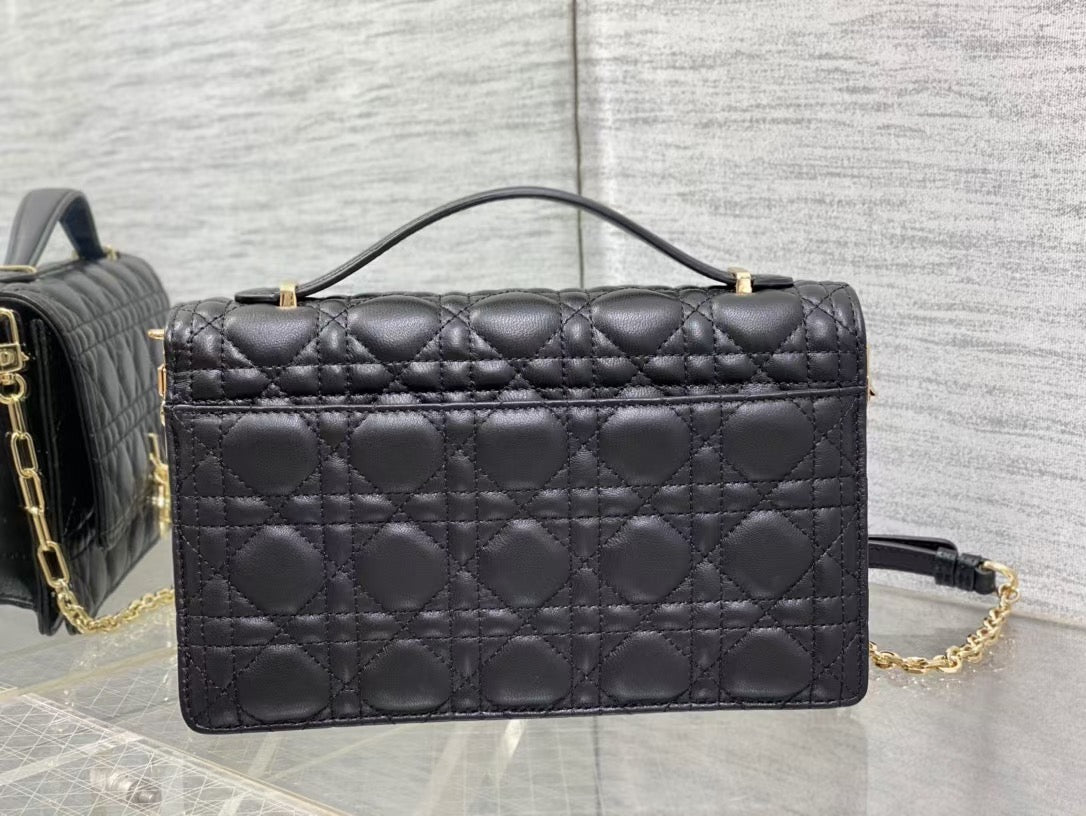 Women LuxluxHouse Dior Bag Top Quality