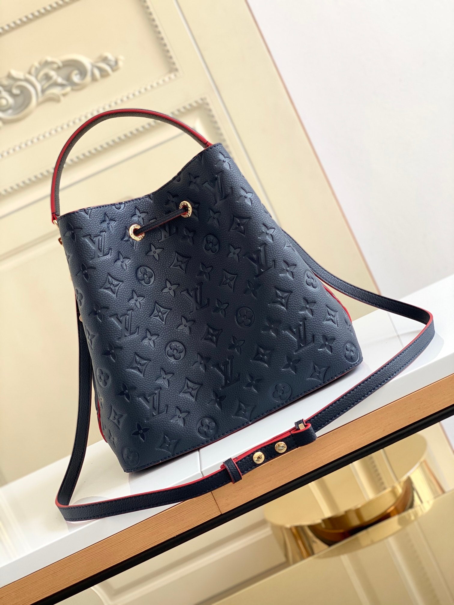 LuxluxHouse Great quality Louis Vuitton Top Bag 26*26*17.5cm Free shipping