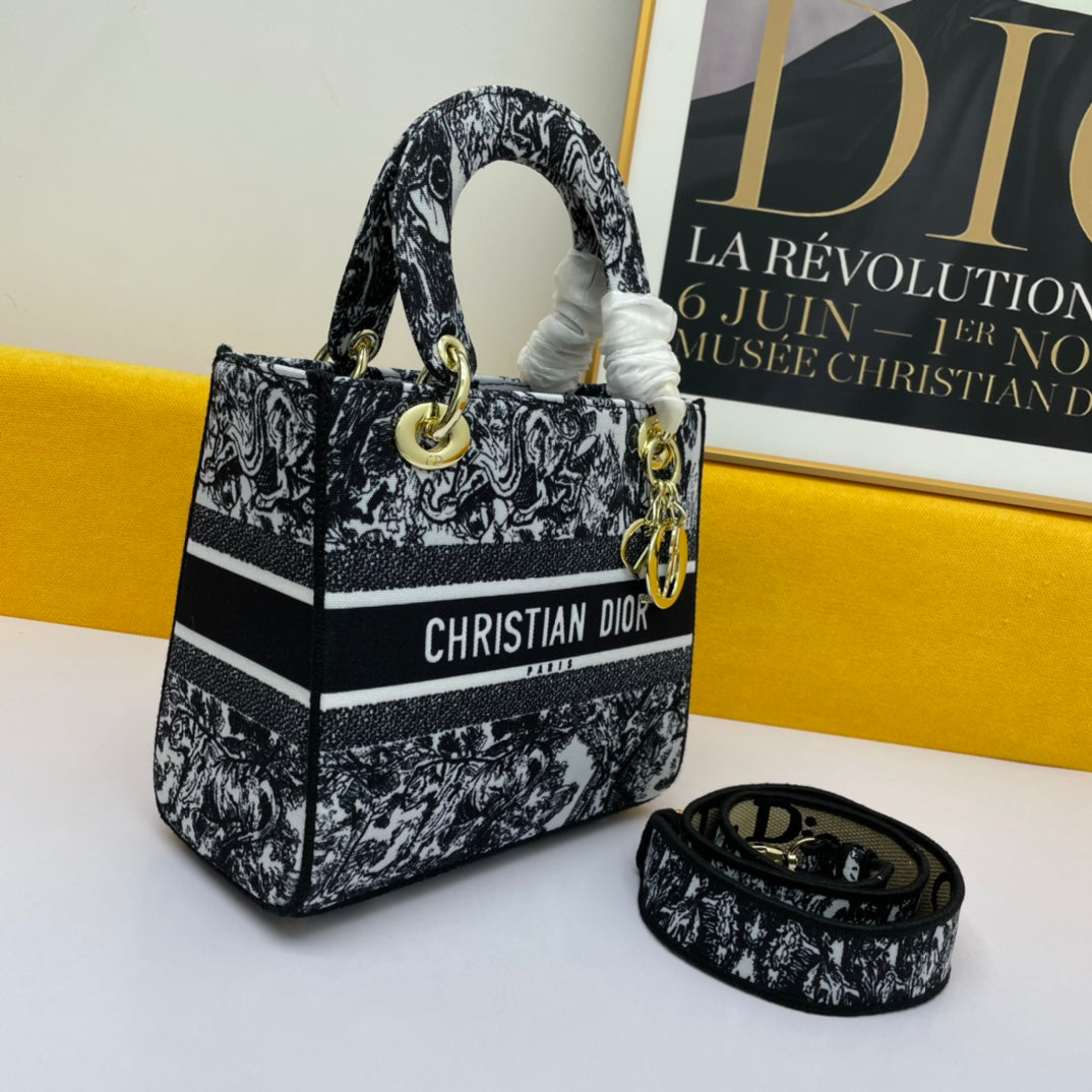 Free shipping LuxluxHouse Dior Top Bag 24*20*11cm