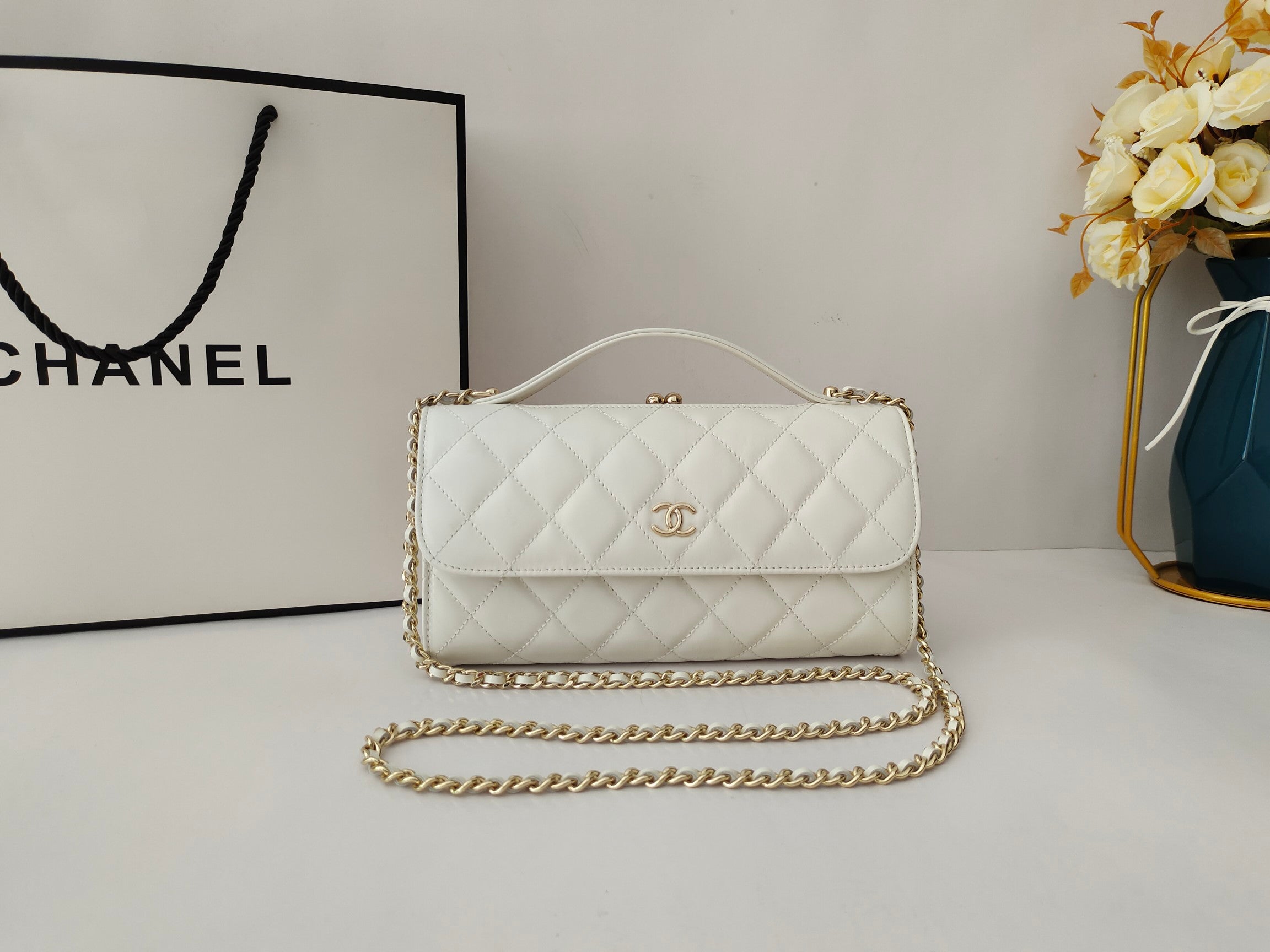 LuxluxHouse Great quality Chanel Top Bag 12.4*22.3*5.7CM Free shipping