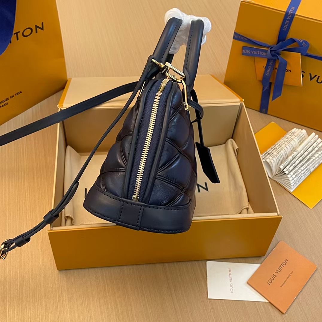 women Louis Vuitton Top Bag 23666 (LuxluxHouse)