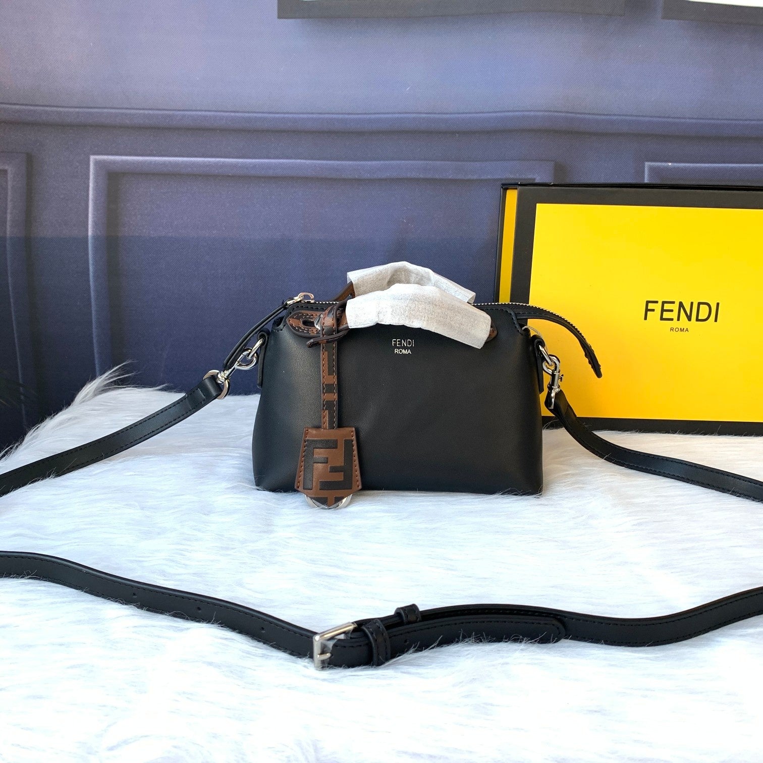 LuxluxHouse Great quality Fendi Top Bag 21*12.5*9.5cm Free shipping