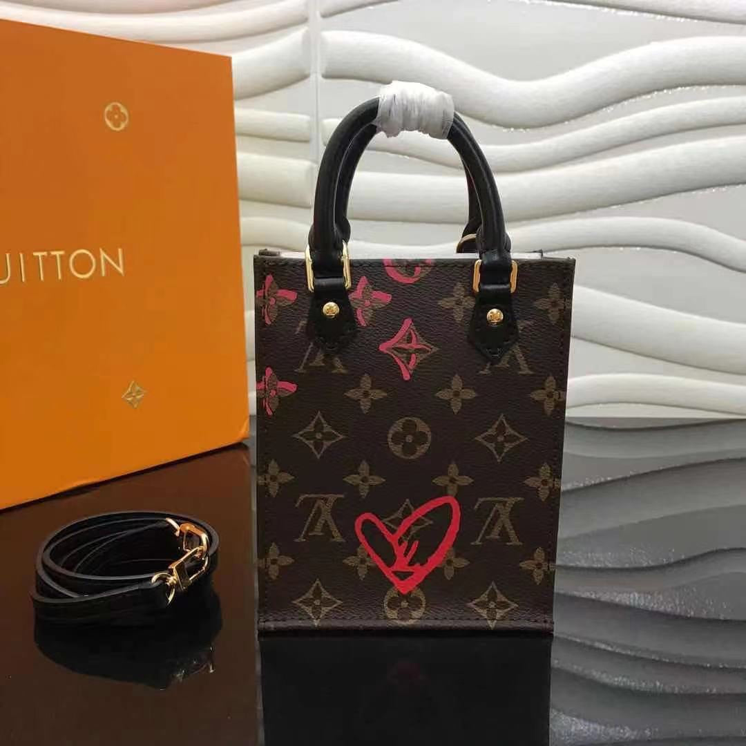 LuxluxHouse Great quality Louis Vuitton Top Bag 17*14*5cm Free shipping