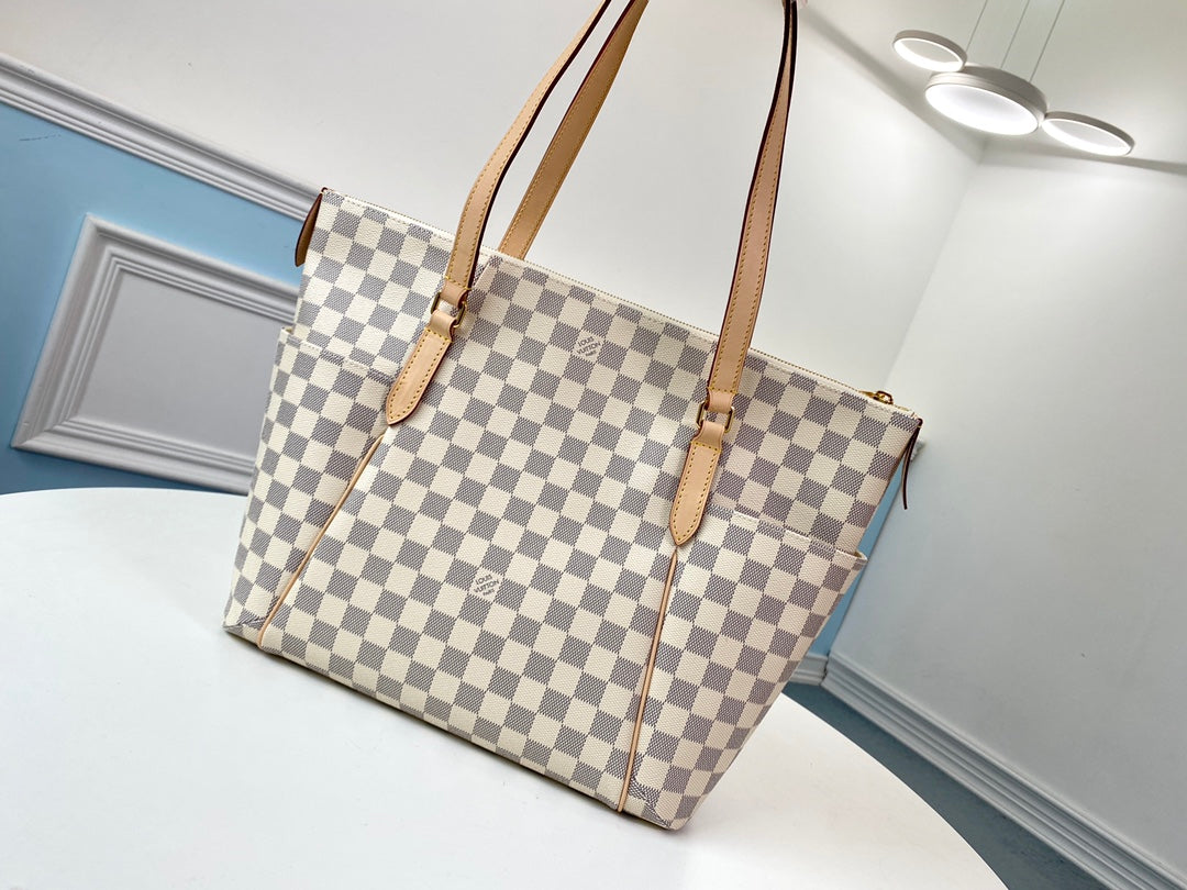 LuxluxHouse Great quality Louis Vuitton Bag Top Quality 43*30*7cm Free shipping